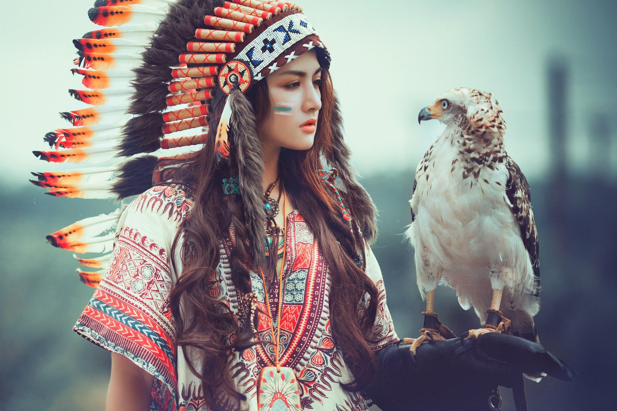 2048x1366 Women Native American Girl Model Bird Of Prey Woman Eagle Feather Brunette Wallpaper | Native american girls, American indian girl, Native american pictures