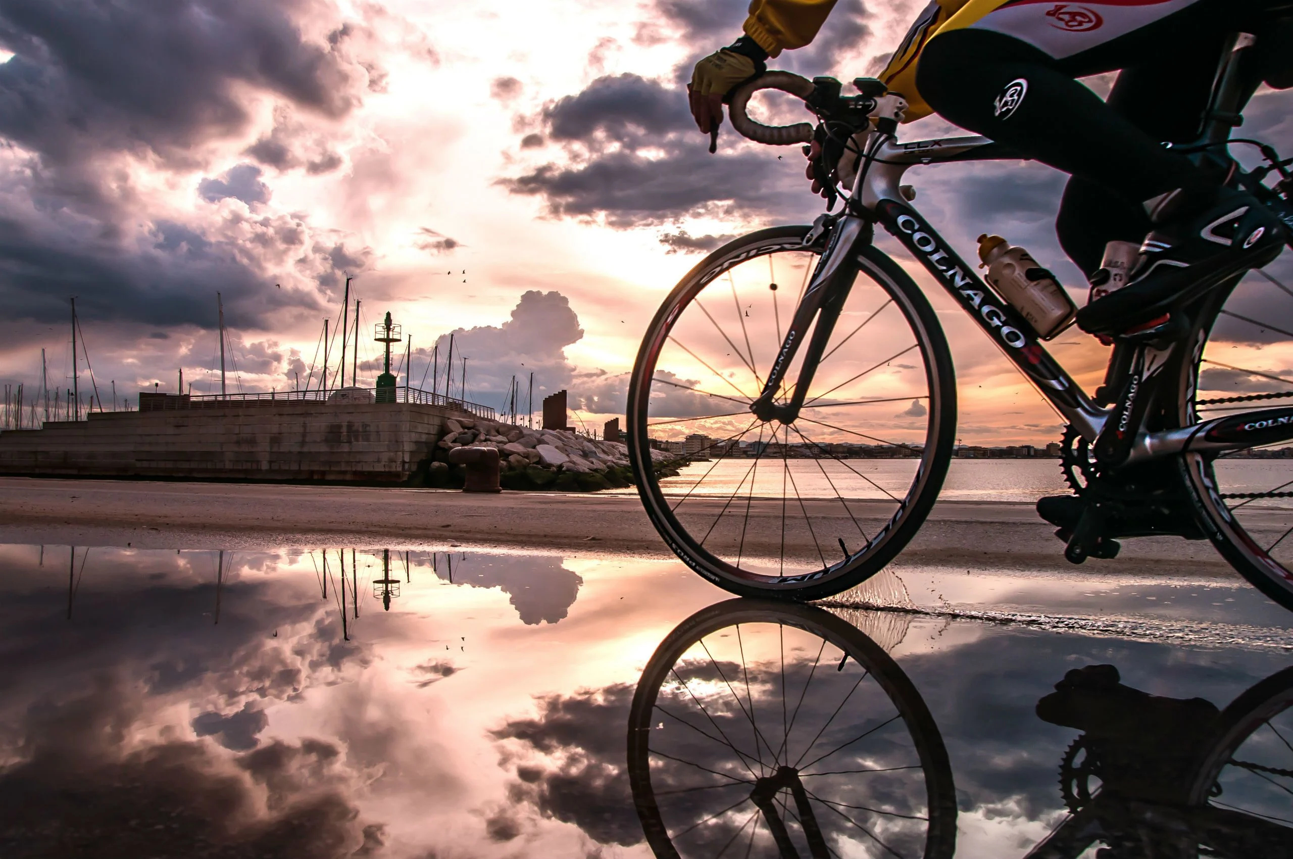 2560x1700 Cyclist Wallpapers Top Free Cyclist Backgrounds