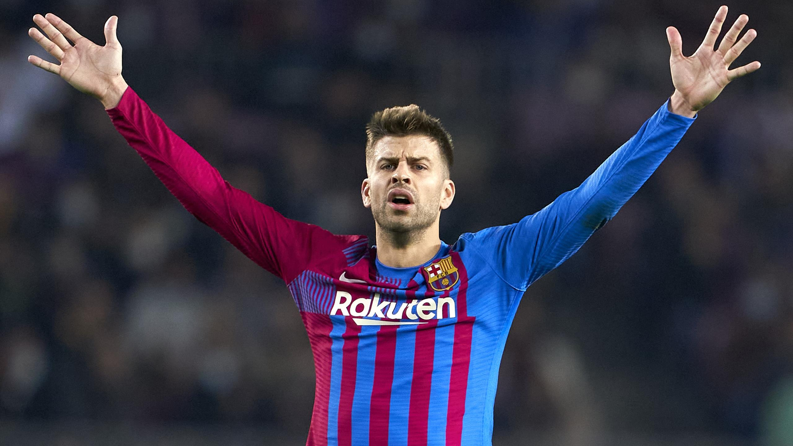2560x1440 Gerard Pique hints at actual salary to debunk journalist's claim that he is Barcelona's highest earner Eurosport
