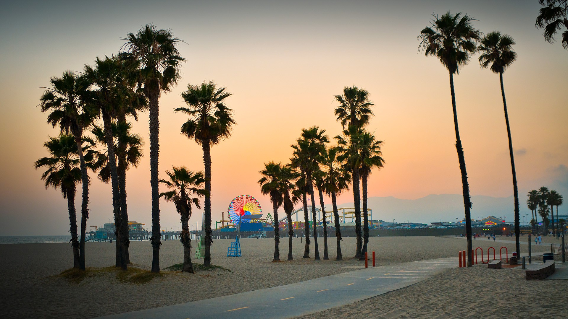 1920x1080 Santa Monica Pier at sunset, California, USA | Windows 10 Spotlight Images