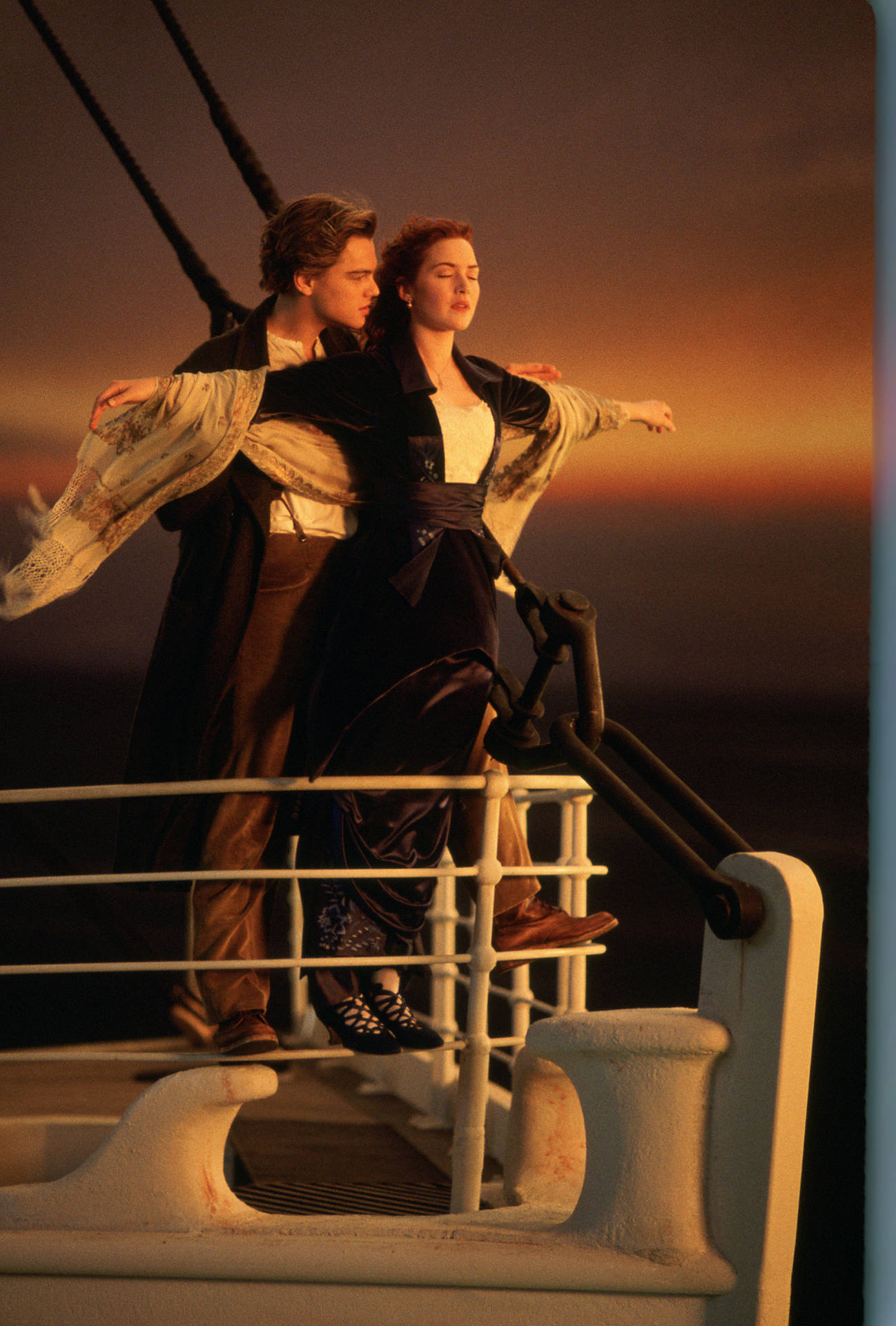 1298x1920 Download Titanic Hug Scene Wallpaper