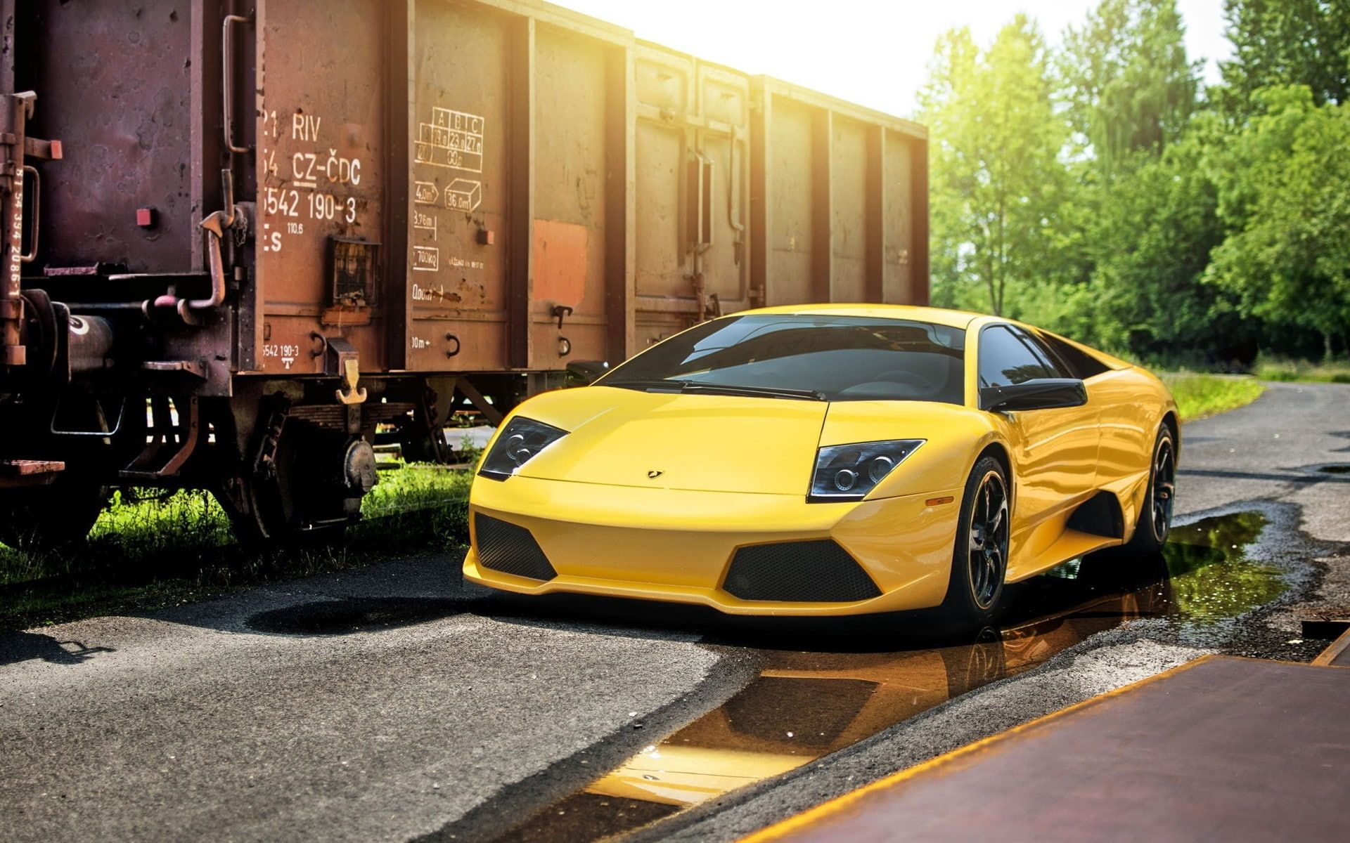 1920x1200 Lamborghini Murcielago LP640-4 yellow supercar, train, yellow and black coupe #Lamborghini #Yellow #Supercar #Tra&acirc;&#128;&brvbar; | Lamborghini murcielago, Super cars, Lamborghini
