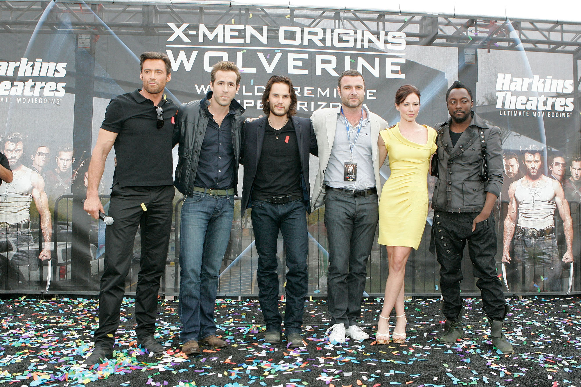 2000x1333 Hugh Jackman \u0026 Ryan Reynolds + Taylor Kitsch \u0026 Alice Cooper: 'X-Men Origins: Wolverine'