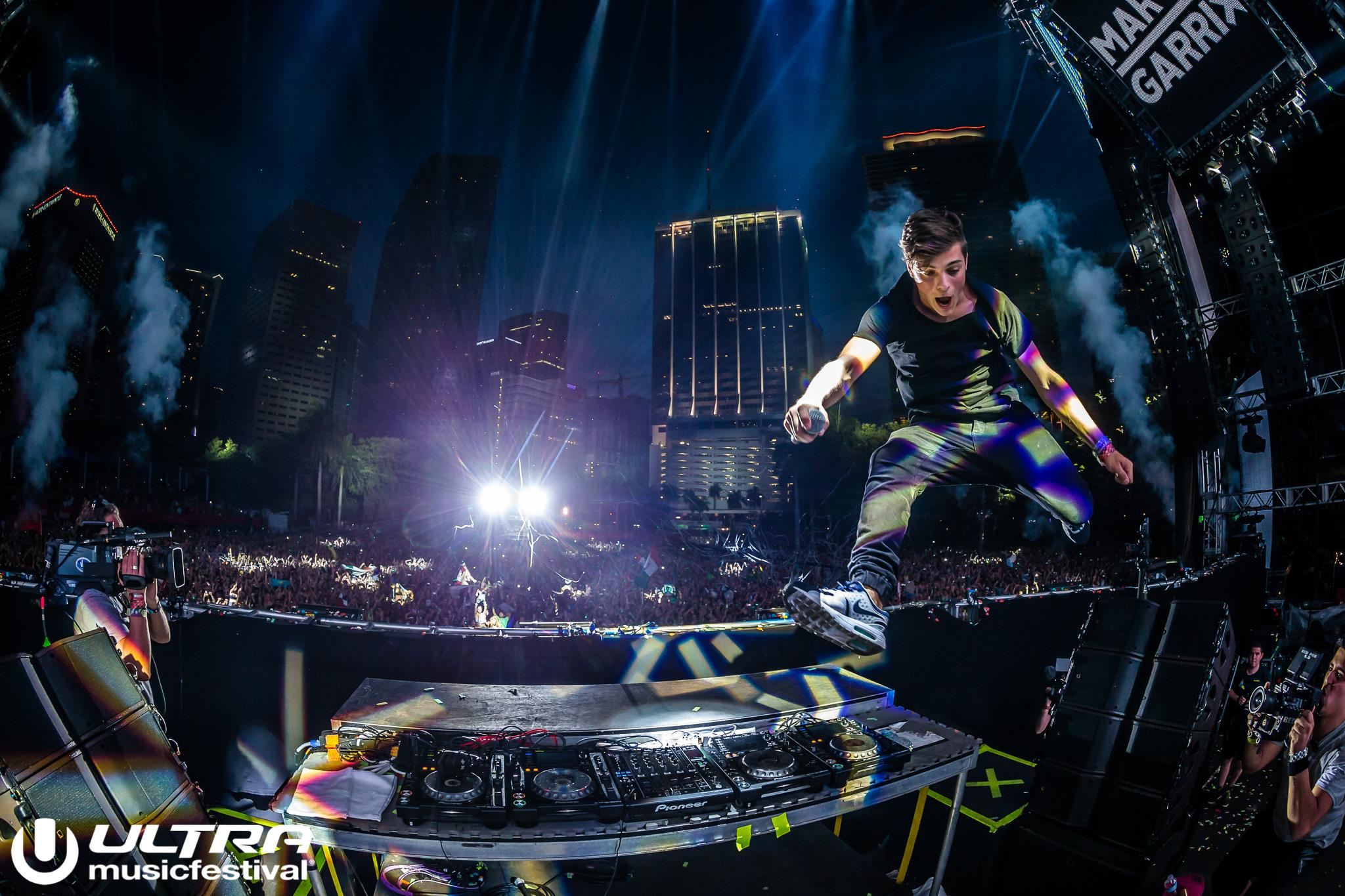 2048x1365 Ultra Music Festival HD Wallpapers and Backgrounds