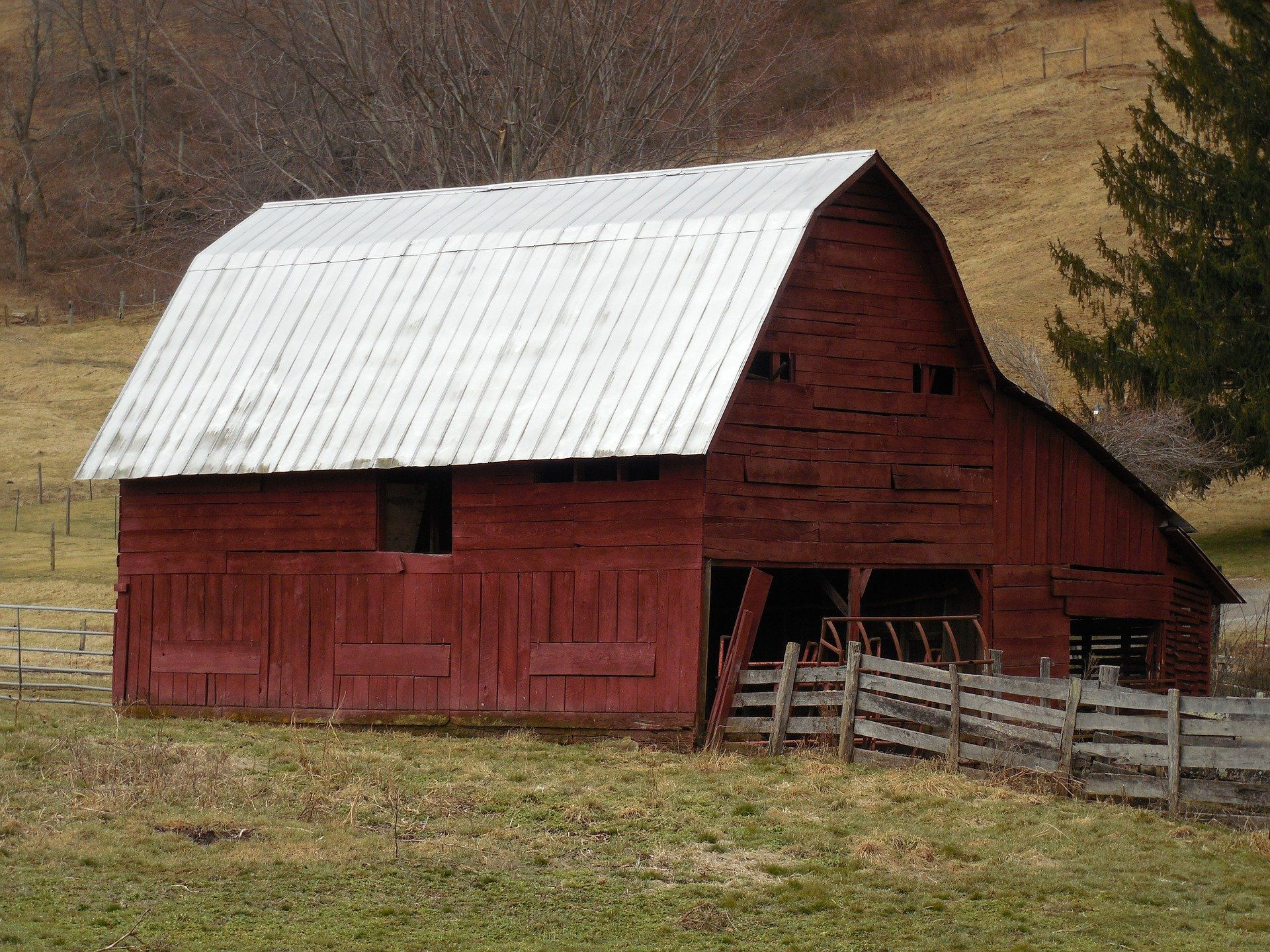 1920x1440 Why Are Barns Red? | Red barns, Barn pictures, Old barns