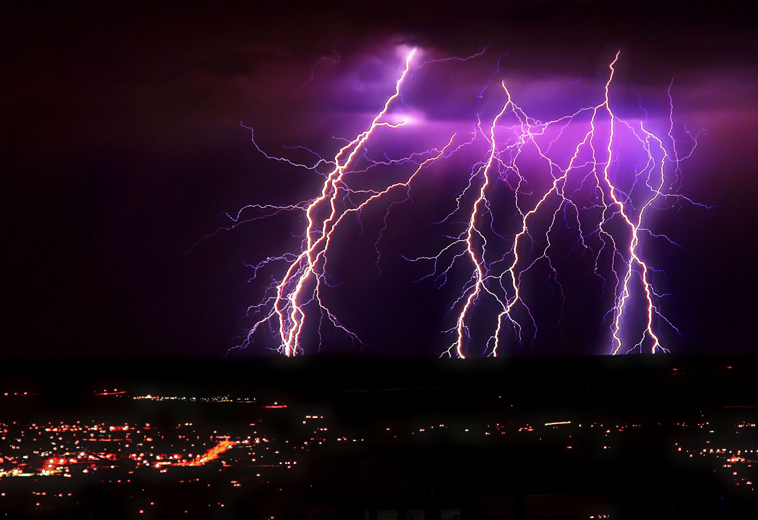 2634x1808 Nothing found for Impressive-lightning-storms-for-your-desktop-wallpaper | Hintergrundbilder, Blitzeinschlag, Hintergrund