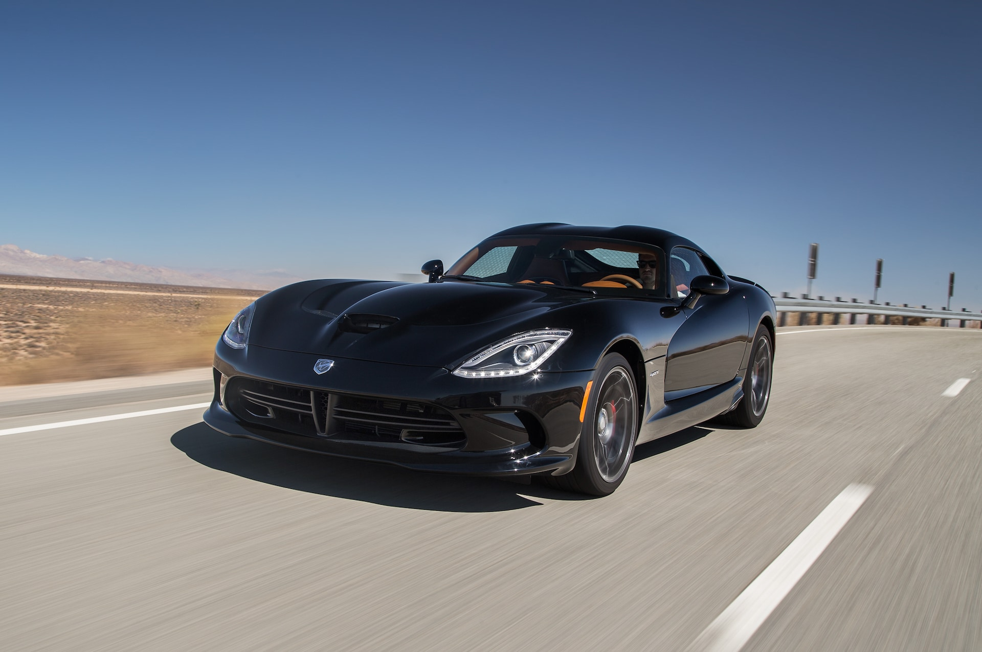 1920x1275 2014 Motor Trend Car of the Year Contender: SRT Viper