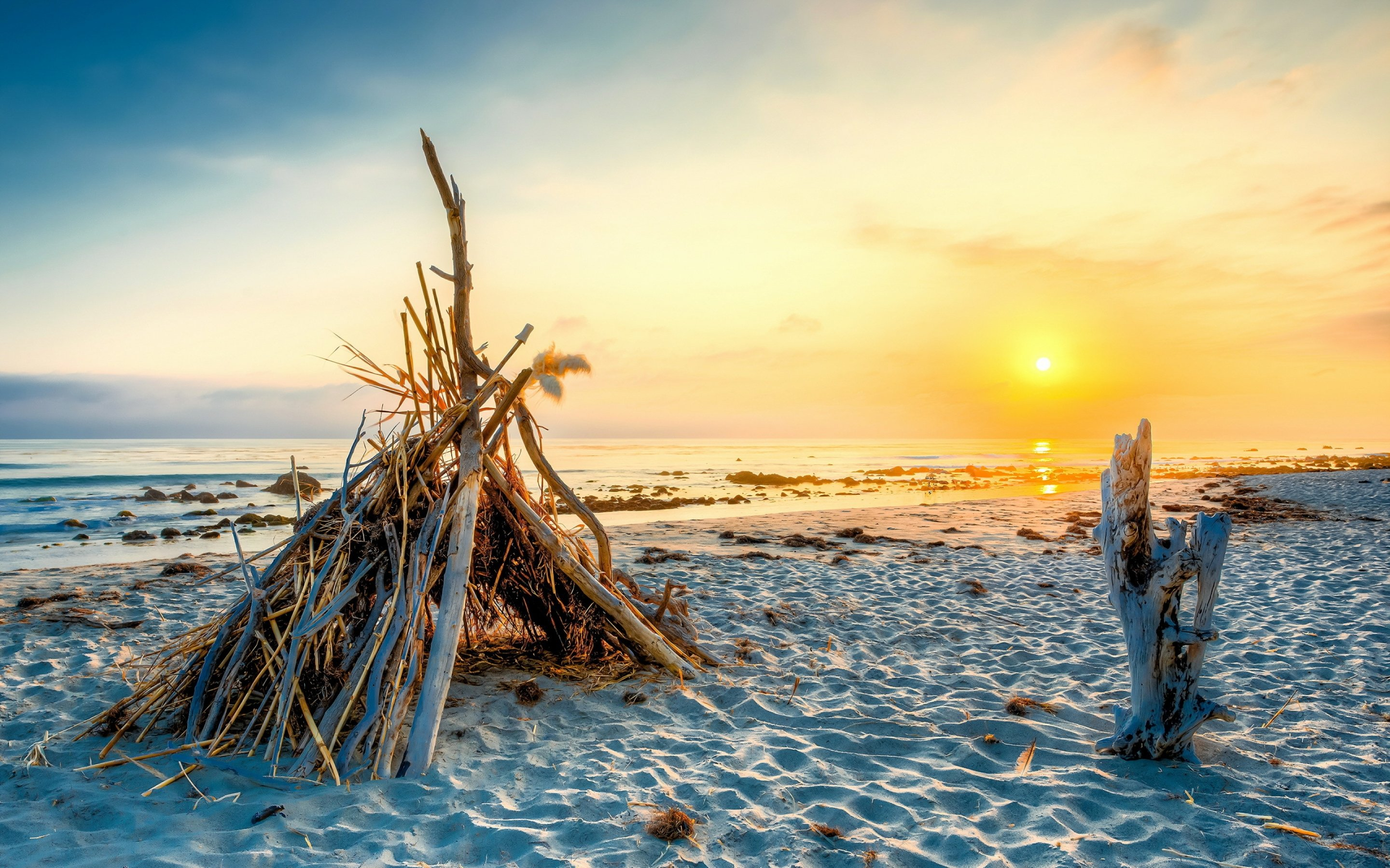2880x1800 sunset, Sunrise, Beach, Ocean, Sea Wallpapers HD / Desktop and Mobile Backgrounds