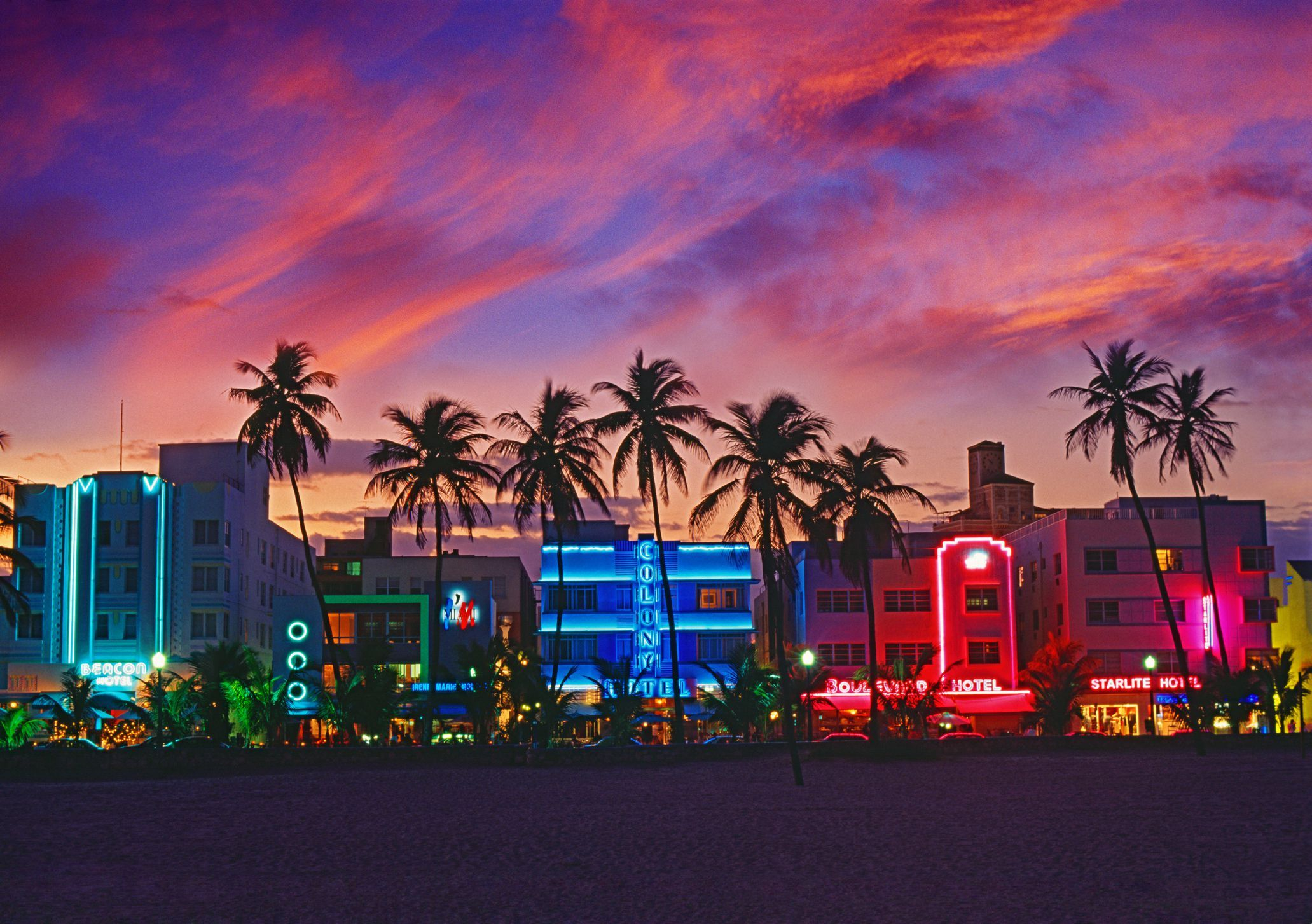 2063x1453 Best clubs in Miami | Miami nightlife, Miami wallpaper, Travel