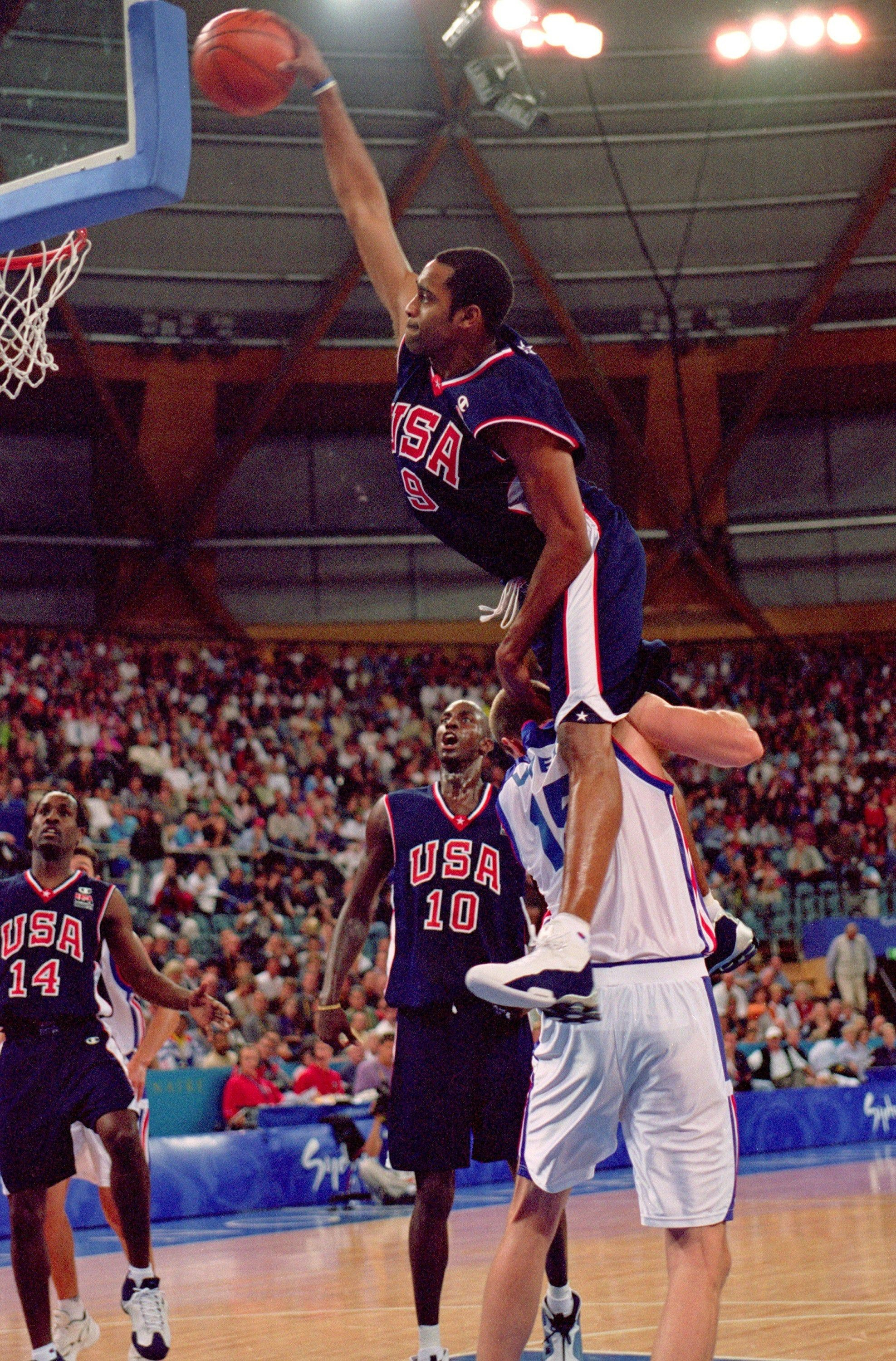 1975x3000 Vince Carter Olympics Dunk Poster 12x18 Etsy | Basketball photography, Olympic basketball, Nba pictures