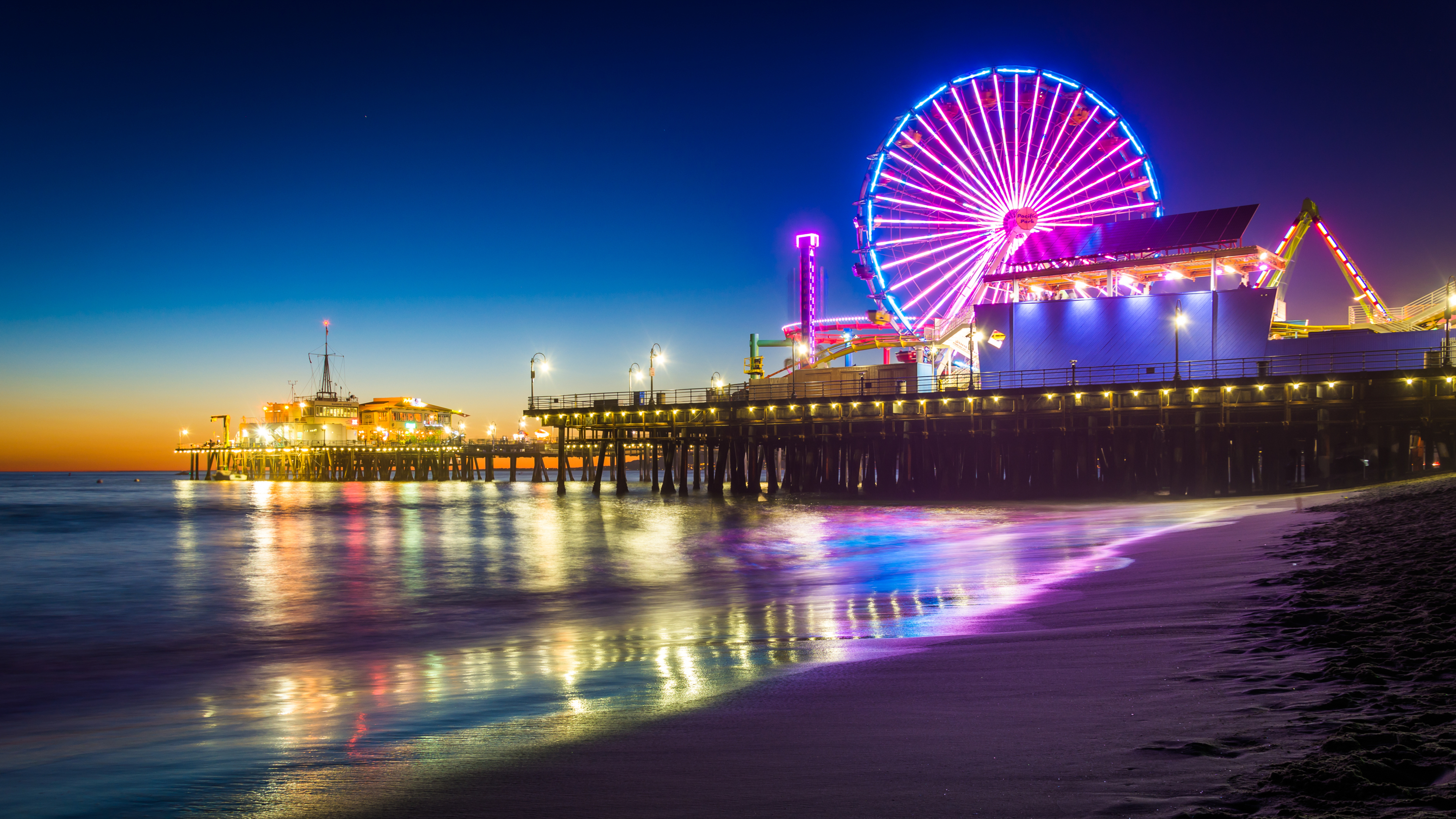 3840x2160 The Santa Monica Pier at night by Jon Bilous [] : r/wallpapers