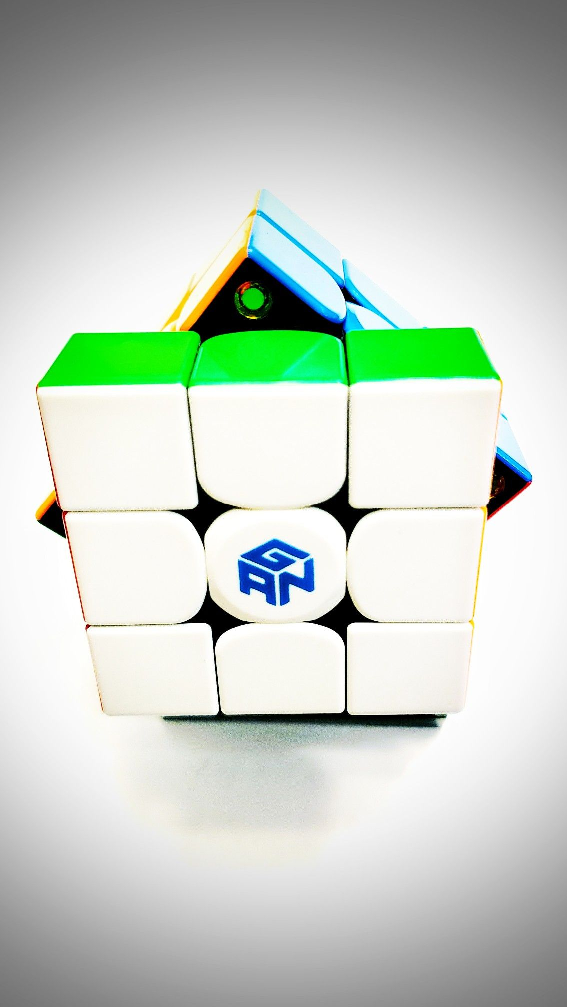 1135x2016 Gan cube wallpaper | Rubiks cube, Cube, Rubix cube