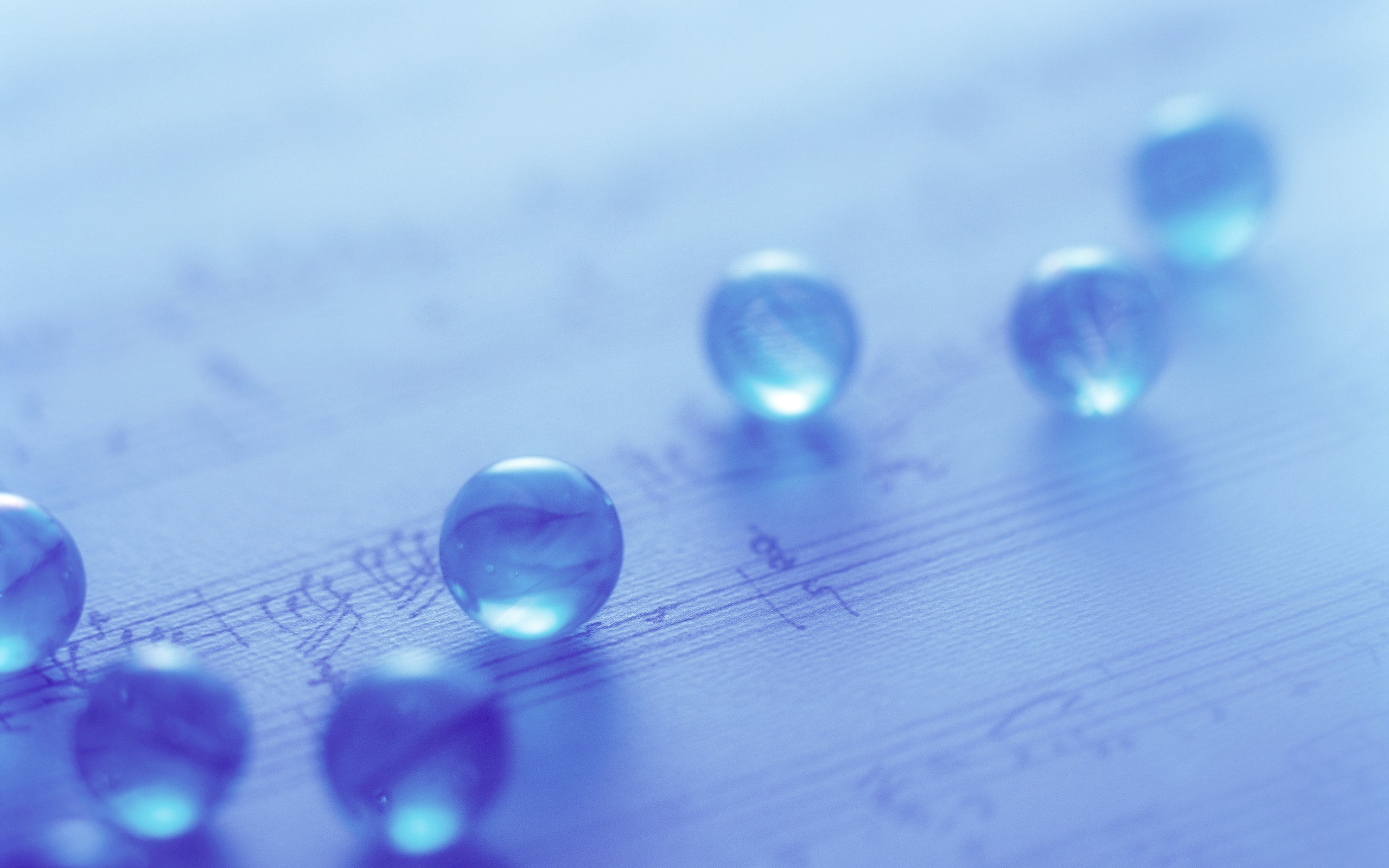 2560x1600 Wallpaper : water, sphere, blue, glass, circle, beads, Music Sheet, color, drop, petal, close up, macro photography, moisture, liquid bubble ludendorf 13487 HD Wallpapers