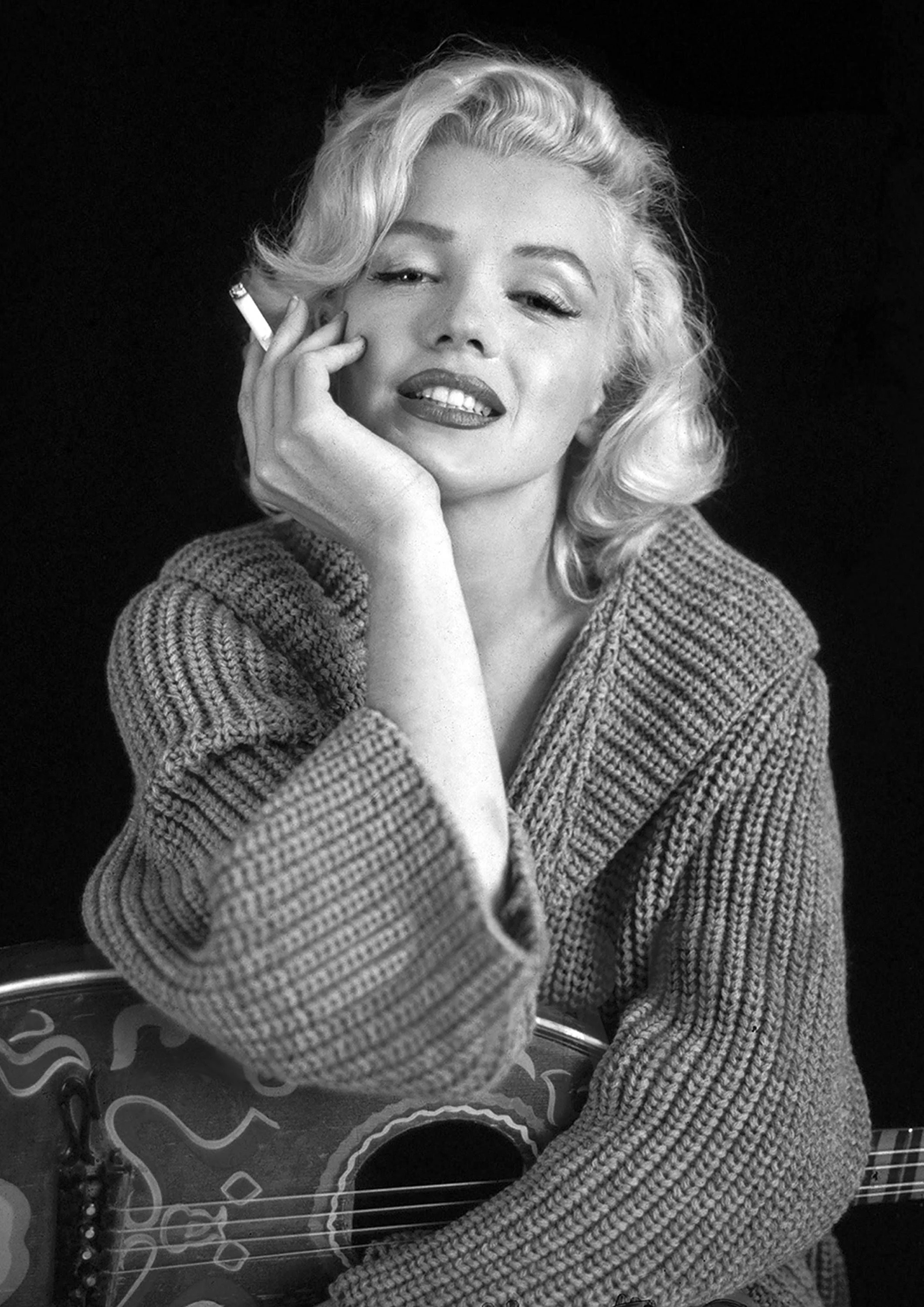 2121x3000 Marilyn Monroe Smoking Wallpapers Top Free Marilyn Monroe Smoking Backgrounds