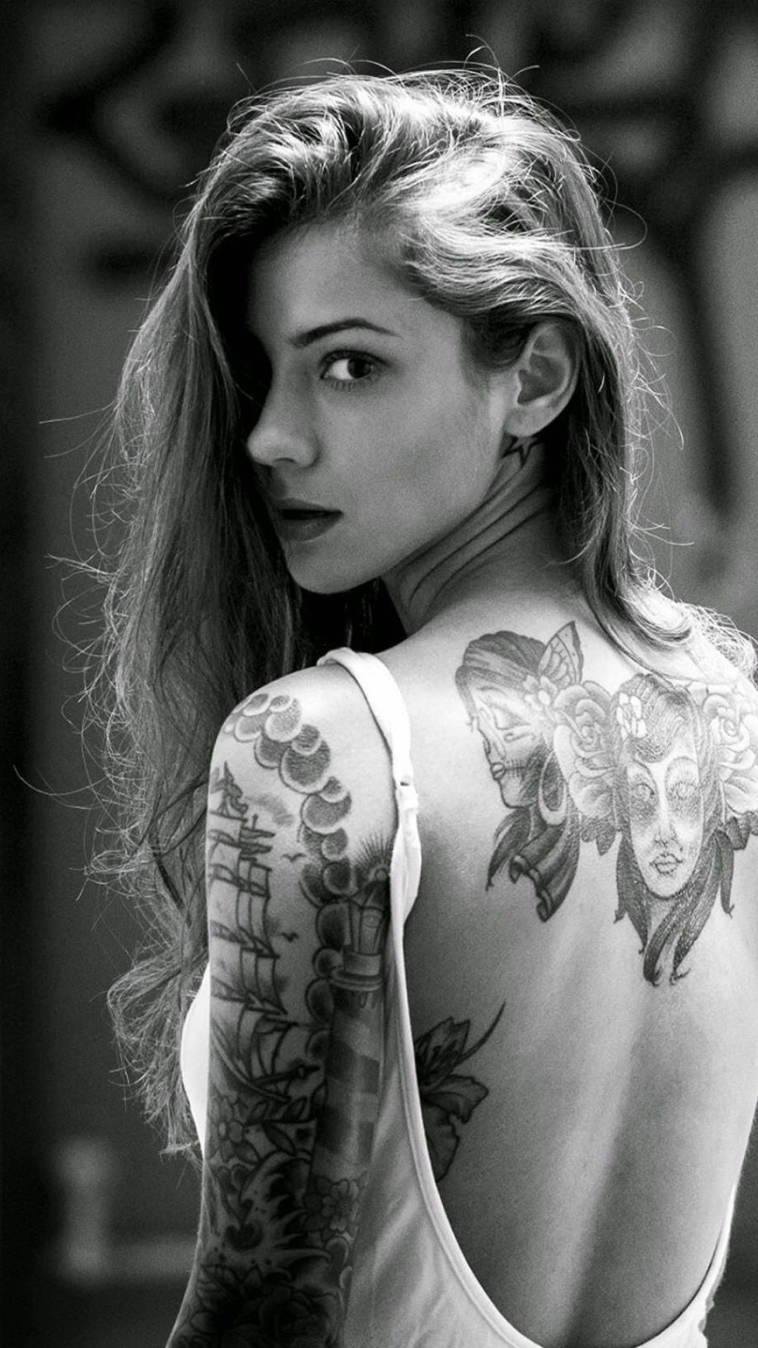 1080x1920 Beautiful Girl Tattooed Back iPhone 6 Wallpaper Download | iPhone Wallpapers, iPad wallpapers One-stop Download | Tattoo girl wallpaper, Girl tattoos, Inked girls