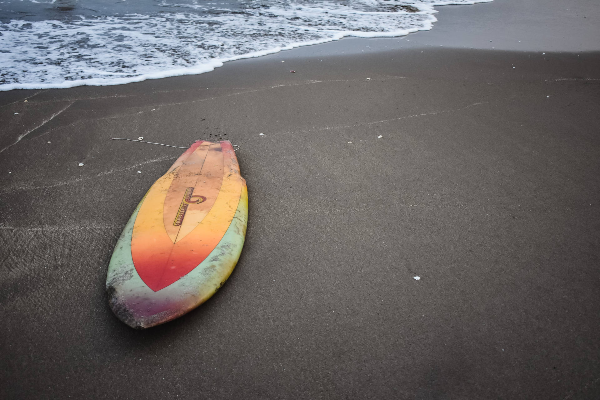 1920x1280 Download El Salvador Beach With Surfboard Wallpaper