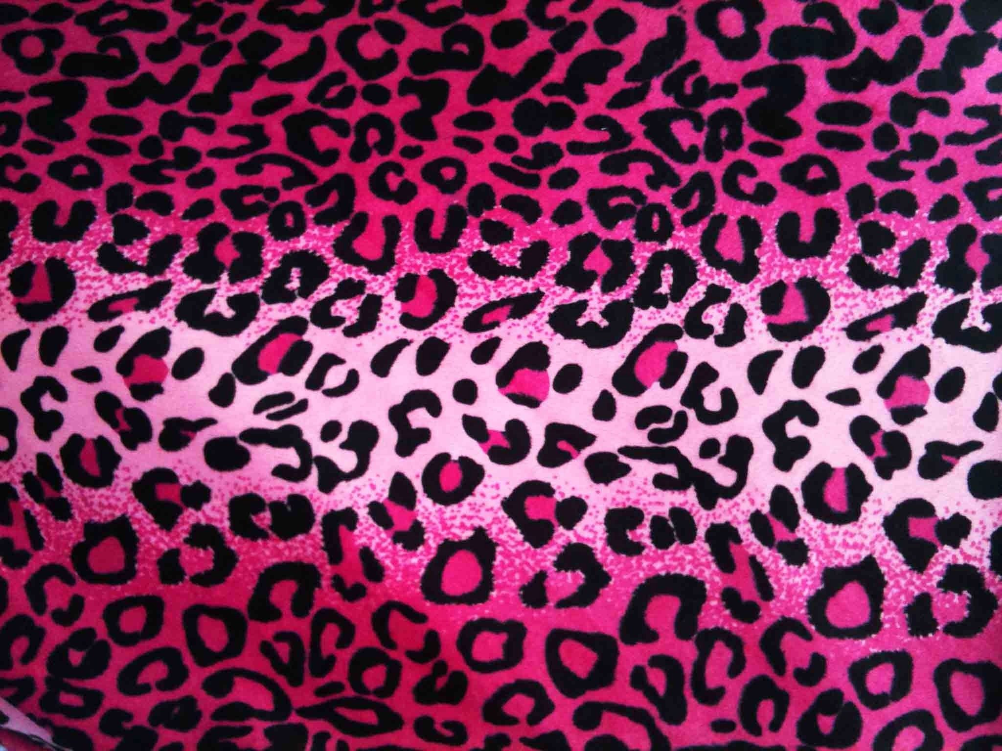 2048x1536 Leopard Print Pink Wallpapers