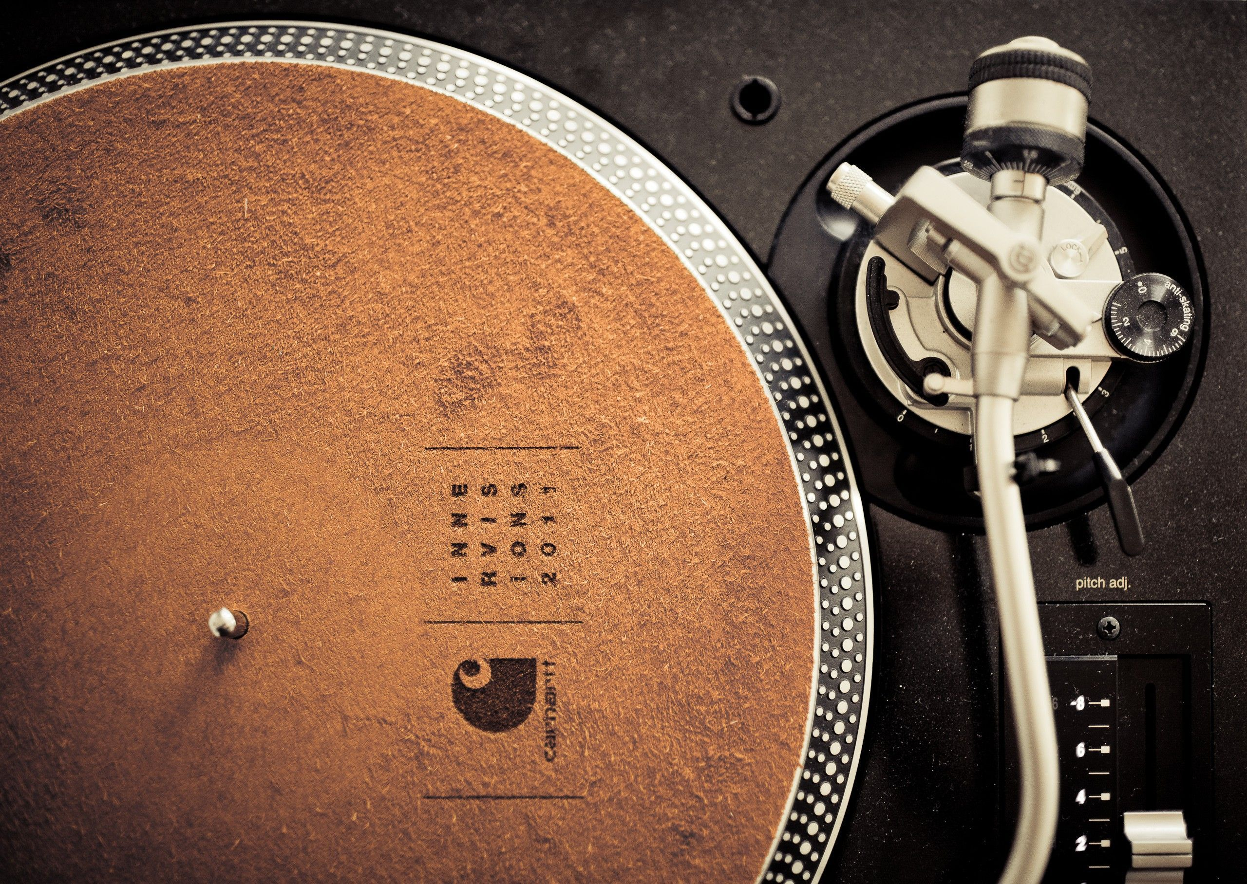 2560x1816 Vintage Turntable Wallpapers Top Free Vintage Turntable Backgrounds