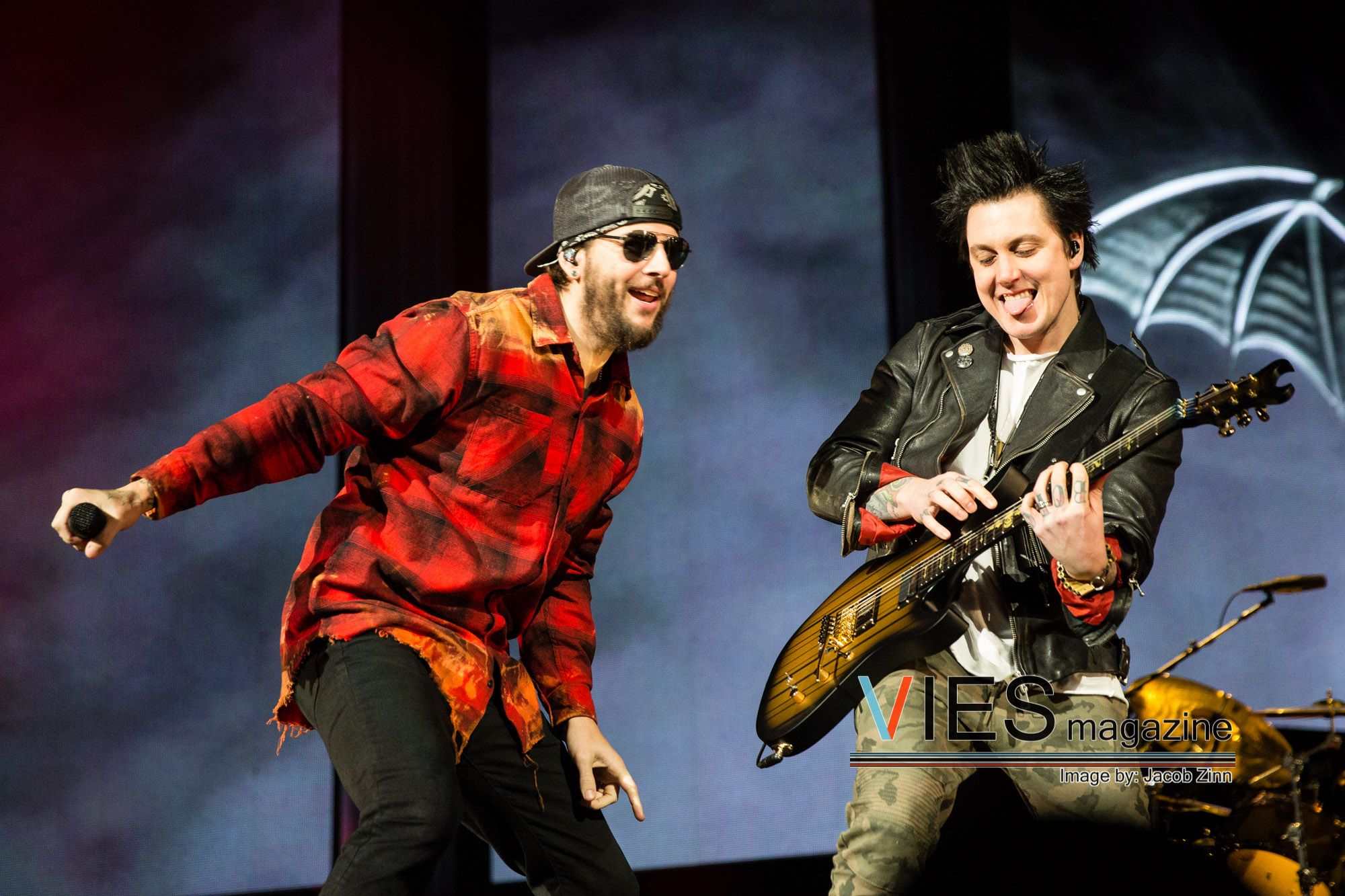 2000x1333 Avenged Sevenfold live in Vancouver | Avenged sevenfold, M shadows, Women in history