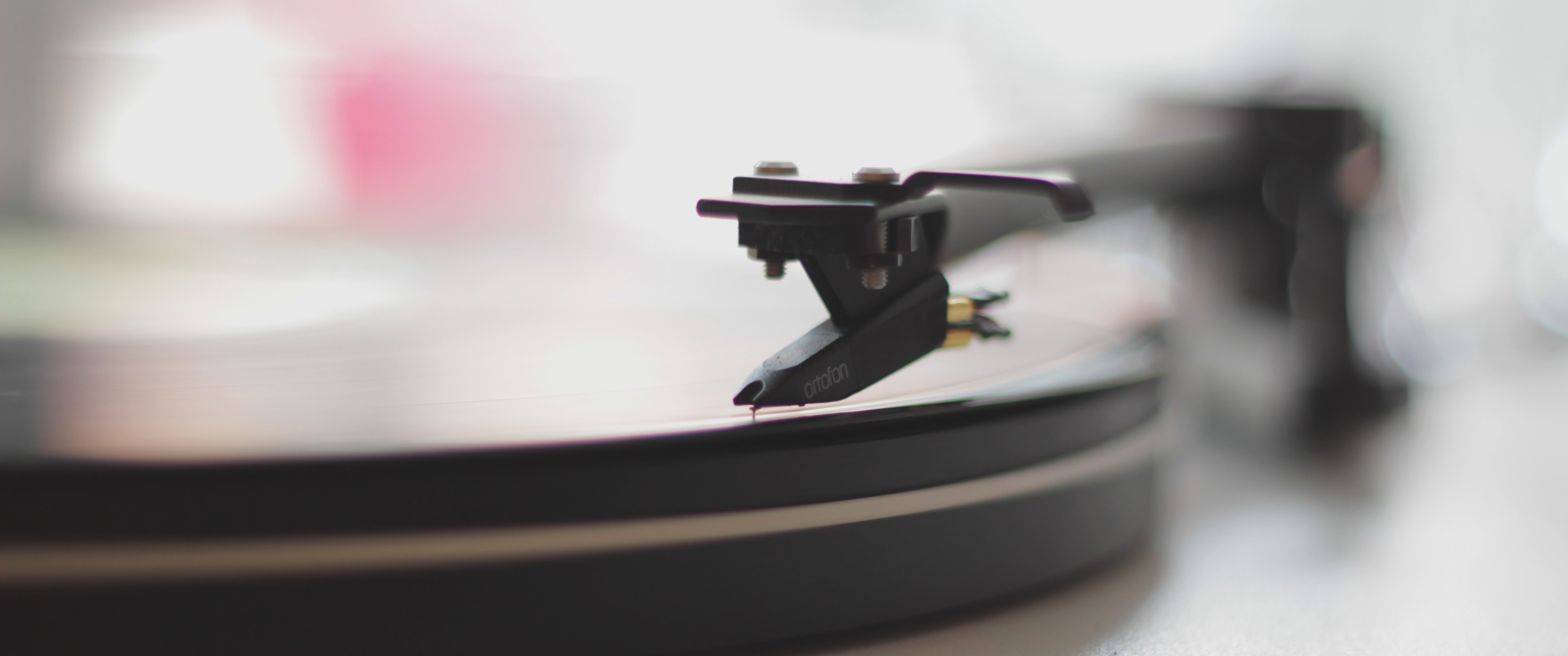 3440x1440 Vinyl Record Player 21:9 Wallpaper | Ultrawide Monitor 21:9 Wallpapers