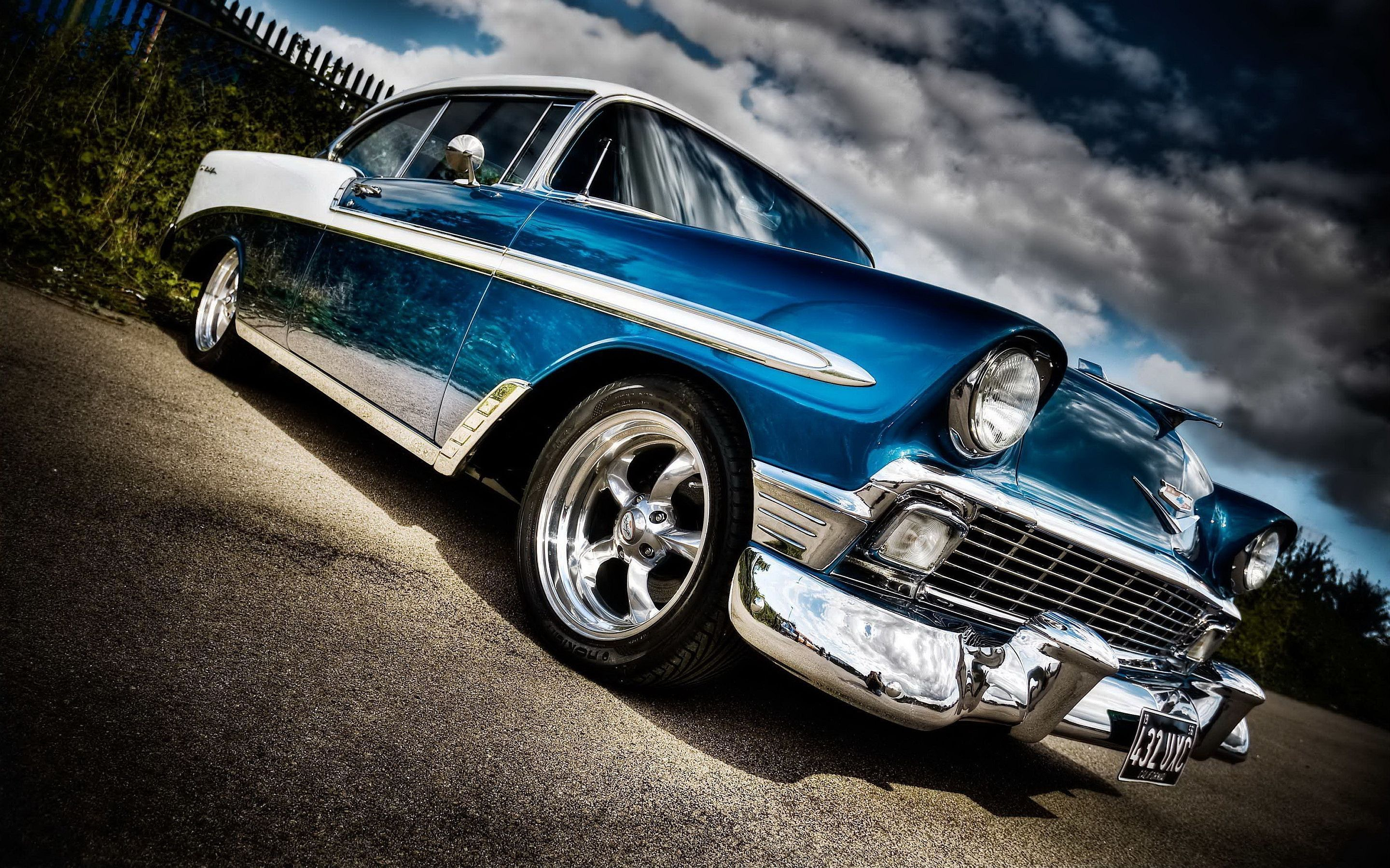 2880x1800 Blue Old Muscle Cars Wallpapers
