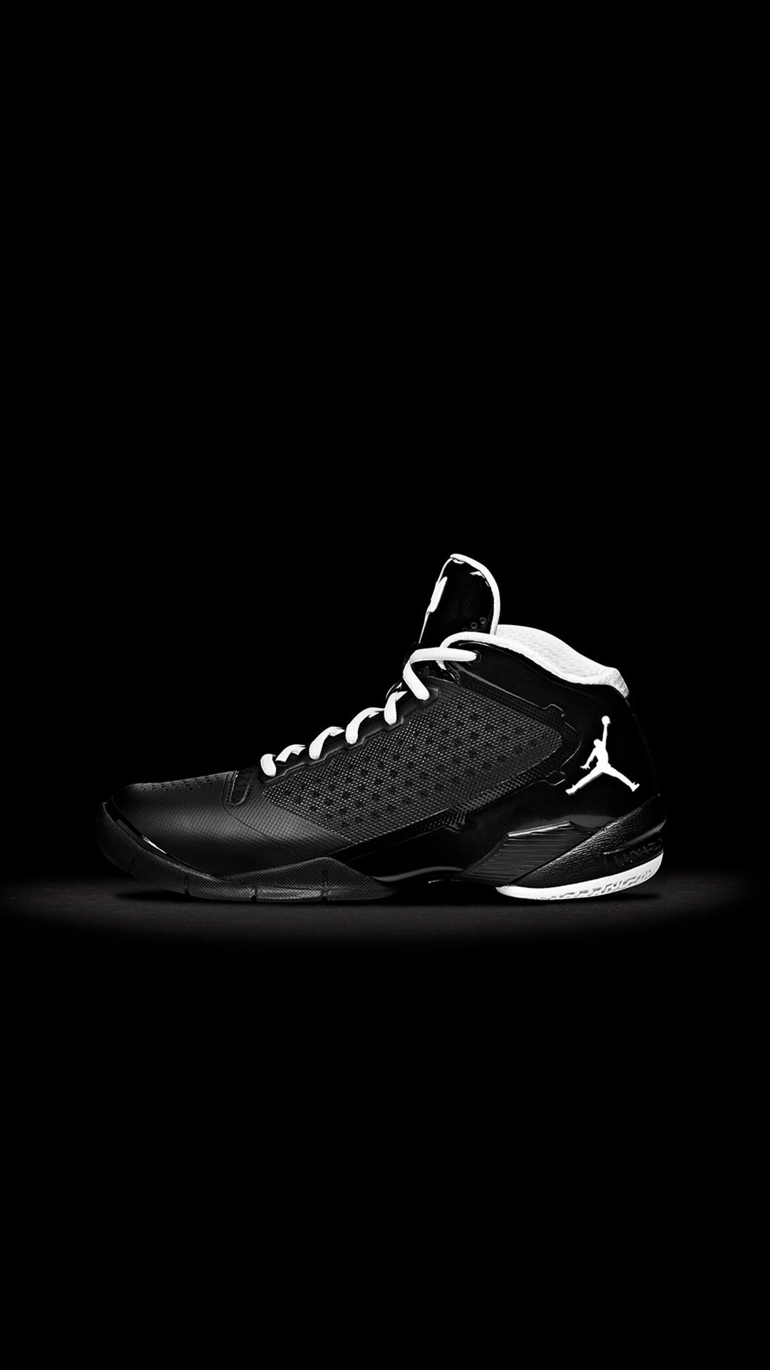 1080x1920 Black Nike Shoe Wallpapers