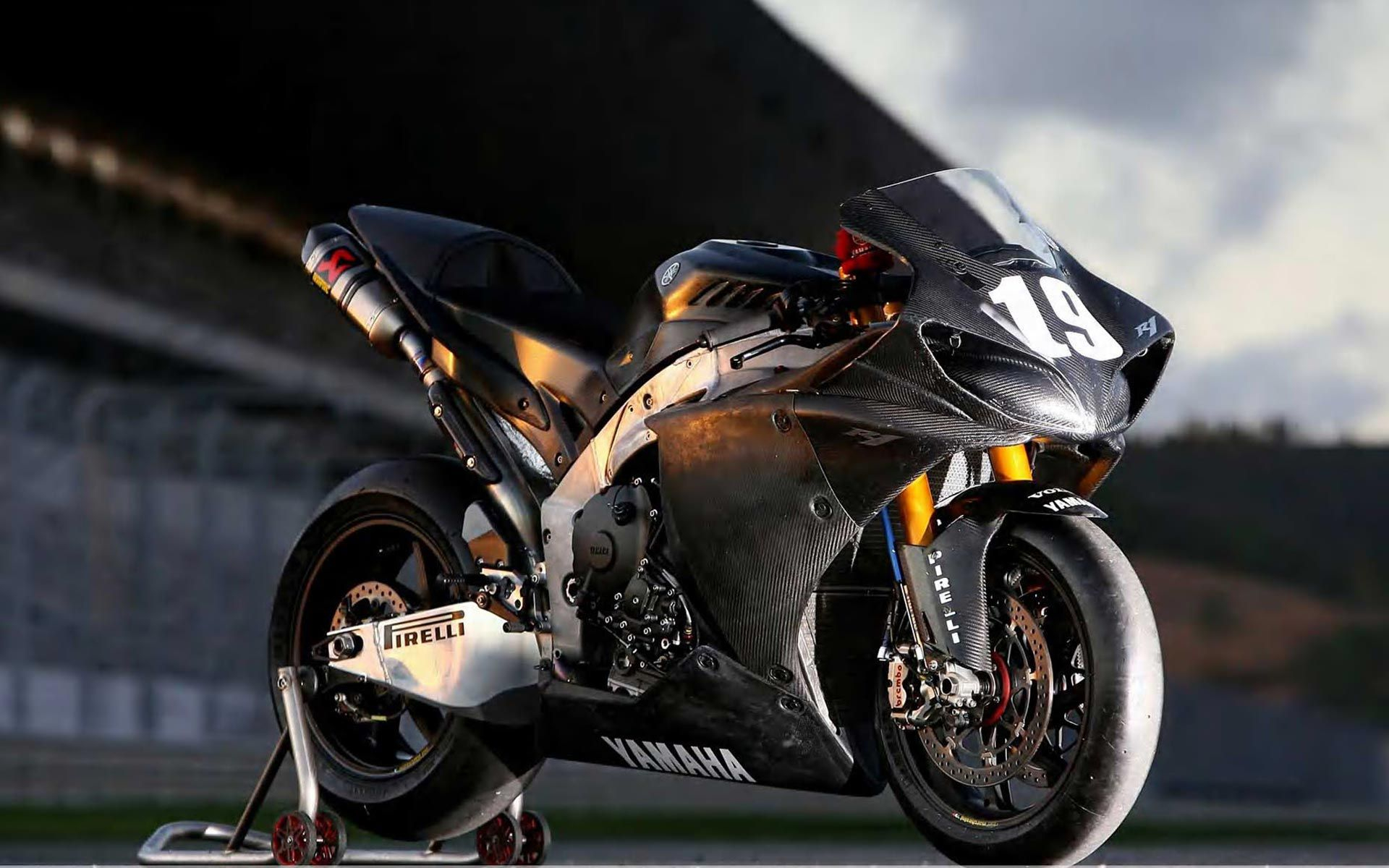 1920x1200 Yamaha YZF R1 Pirelli hd Wallpaper | High Quality Wallpapers,Wallpaper ... | Racing bikes, Yamaha motorcycles, Fast bikes