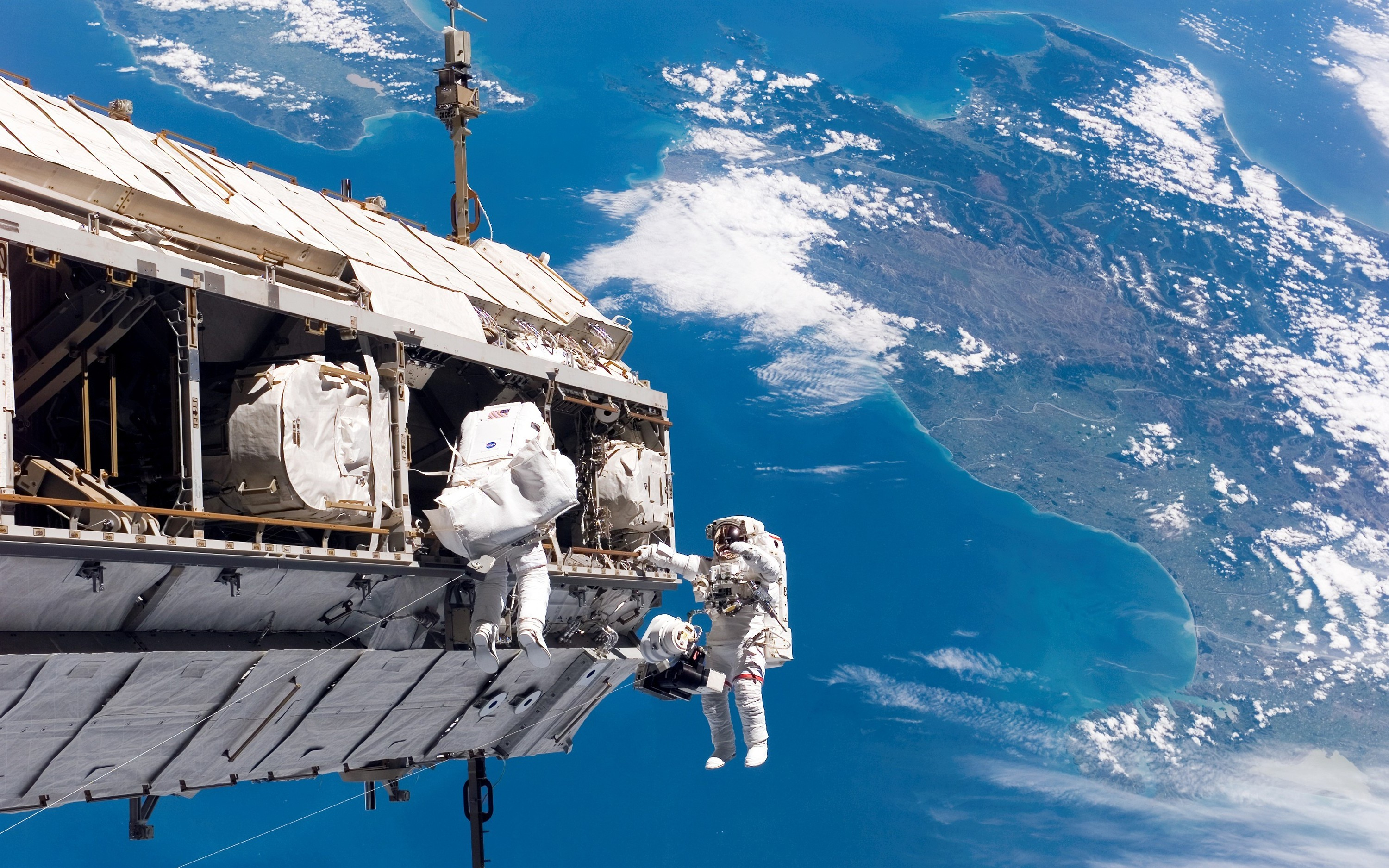 3000x1875 Wallpaper : px, astronaut, Earth, International Space Station, NASA, space 671903 HD Wallpapers