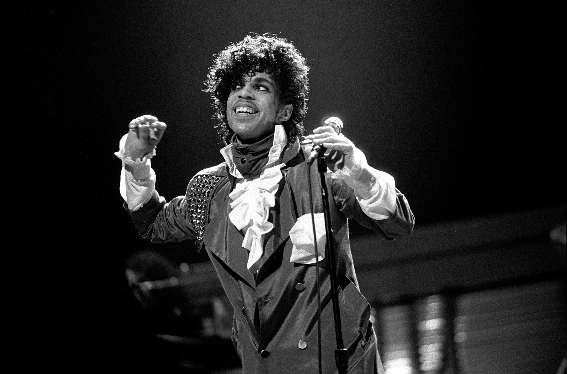 1920x1265 Musik Prince Prince (Singer) Singer American Smile Black \u0026 White Bakgrund | Prince music, Prince rogers nelson, Music ic