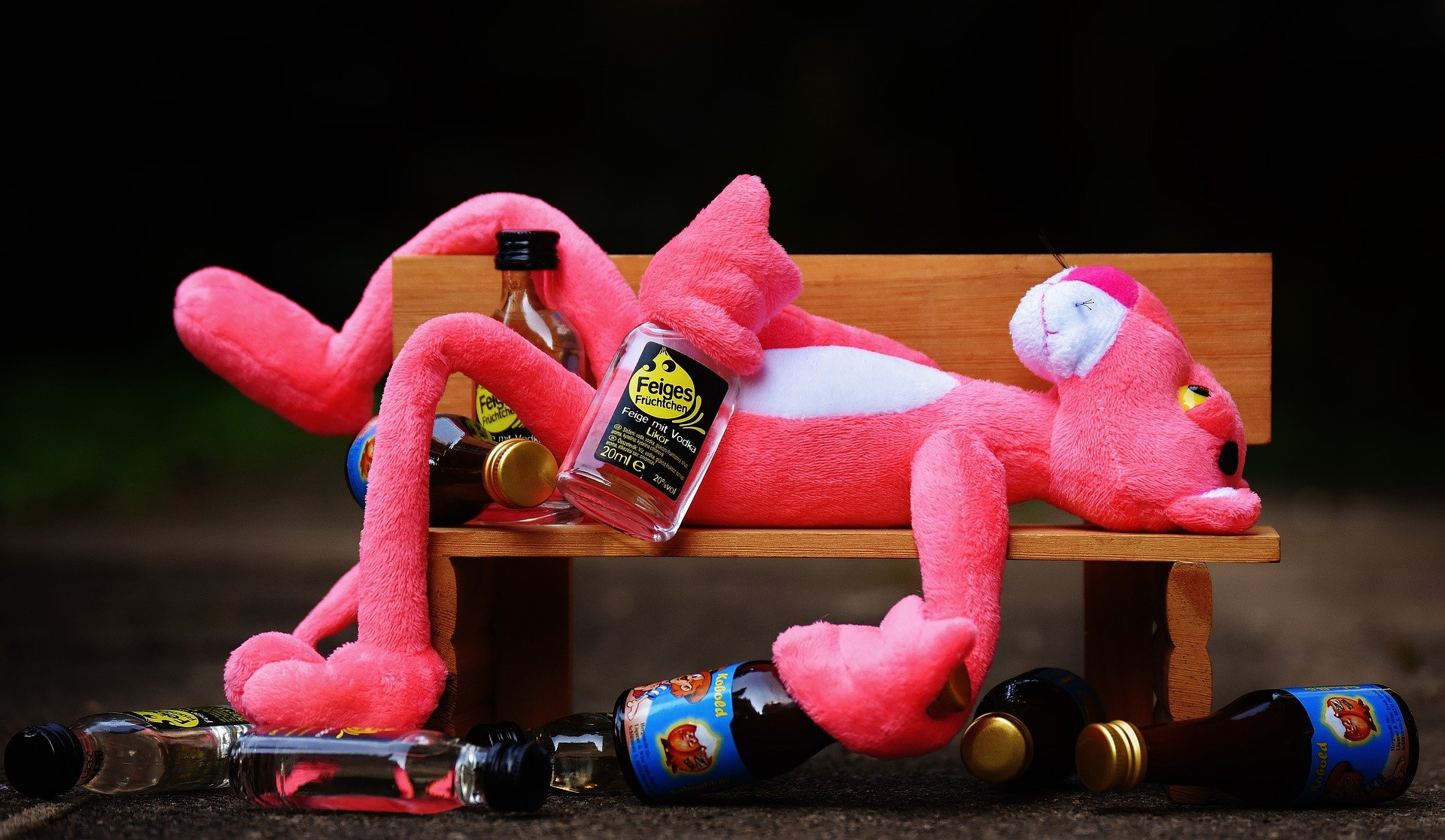 1920x1117 Pink Panther Drink Alcohol Drunk toy wallpaper | | 1059385 |