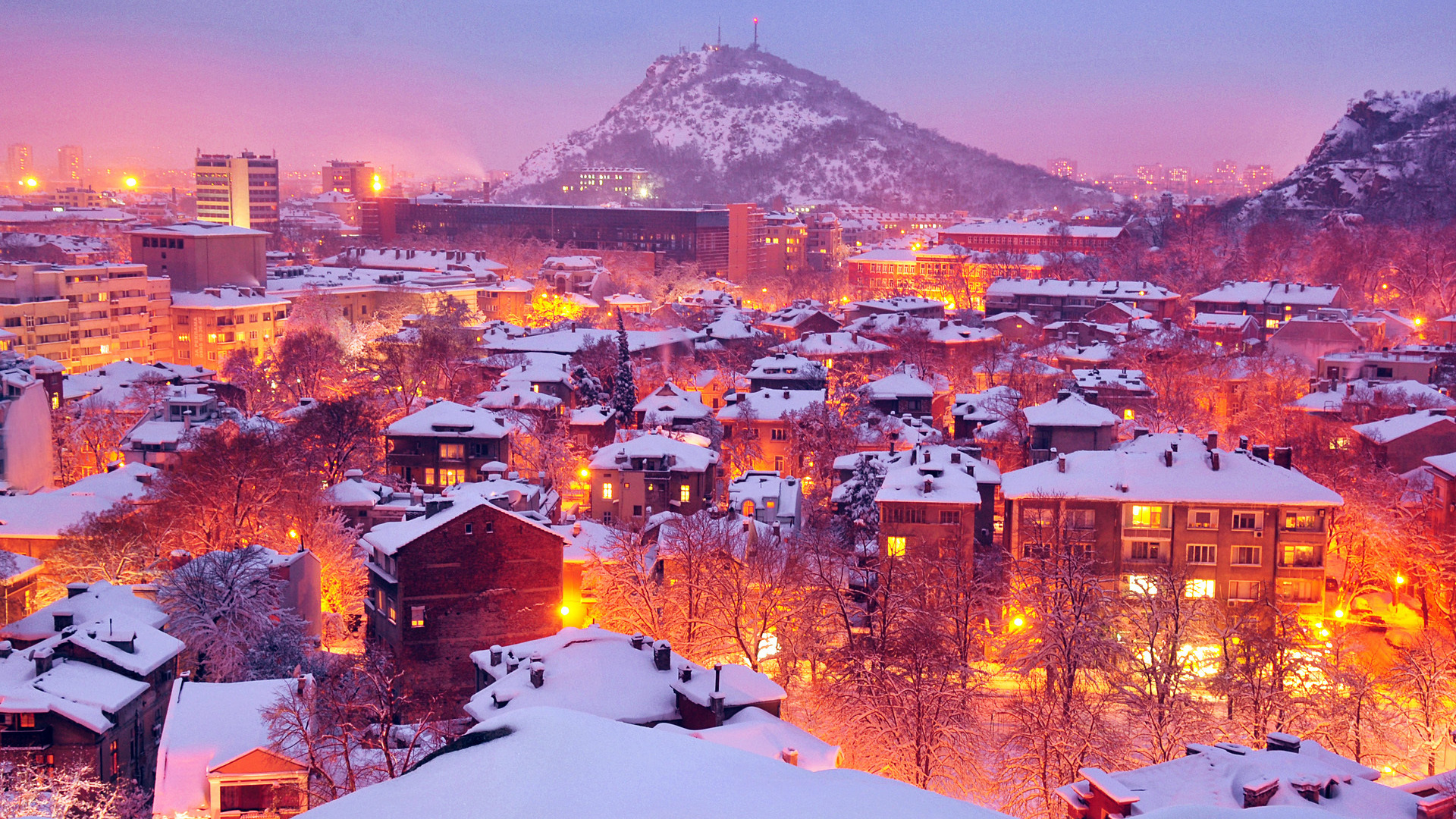 1920x1080 Download wallpaper winter, light, snow, trees, the city, lights, lights, mountain, home, City, winter, Bulgaria, Bulgaria, Plovdiv, Plovdiv, section city in resoluti