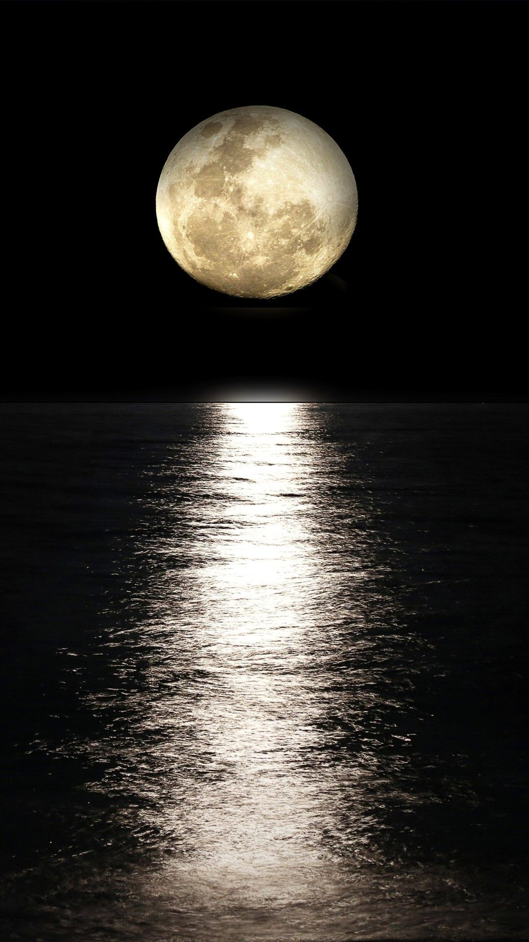 1080x1920 Dark Night Moon Reflection In Sea 5k In Resolution | Moon photography, Moon pictures, M