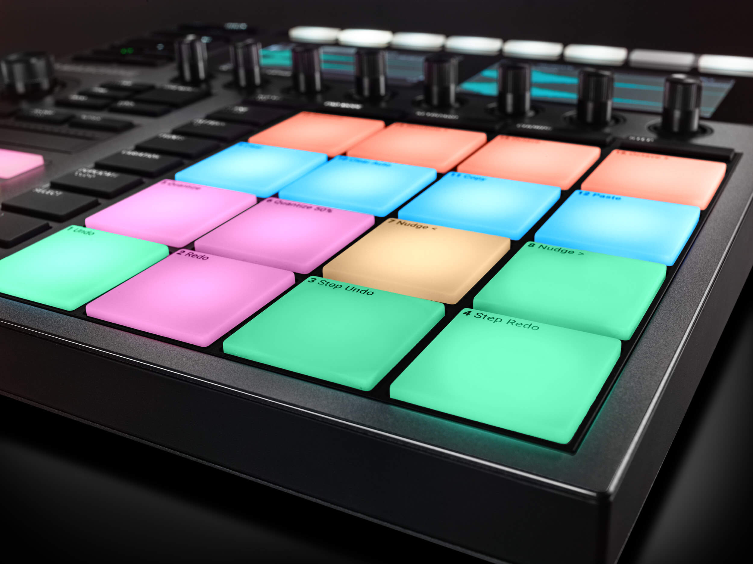2500x1874 Native Instruments new Maschine+ is a standalone production system | MusicTech