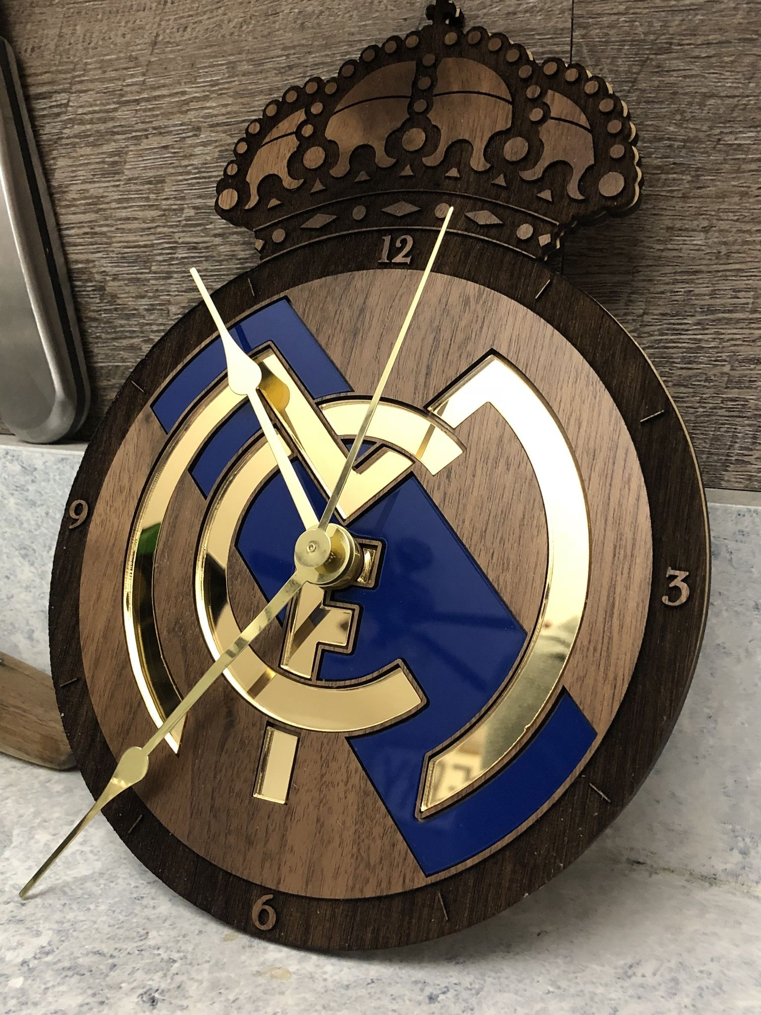 1536x2048 Made a custom Real clock! | Real madrid logo, Real madrid images, Real madrid