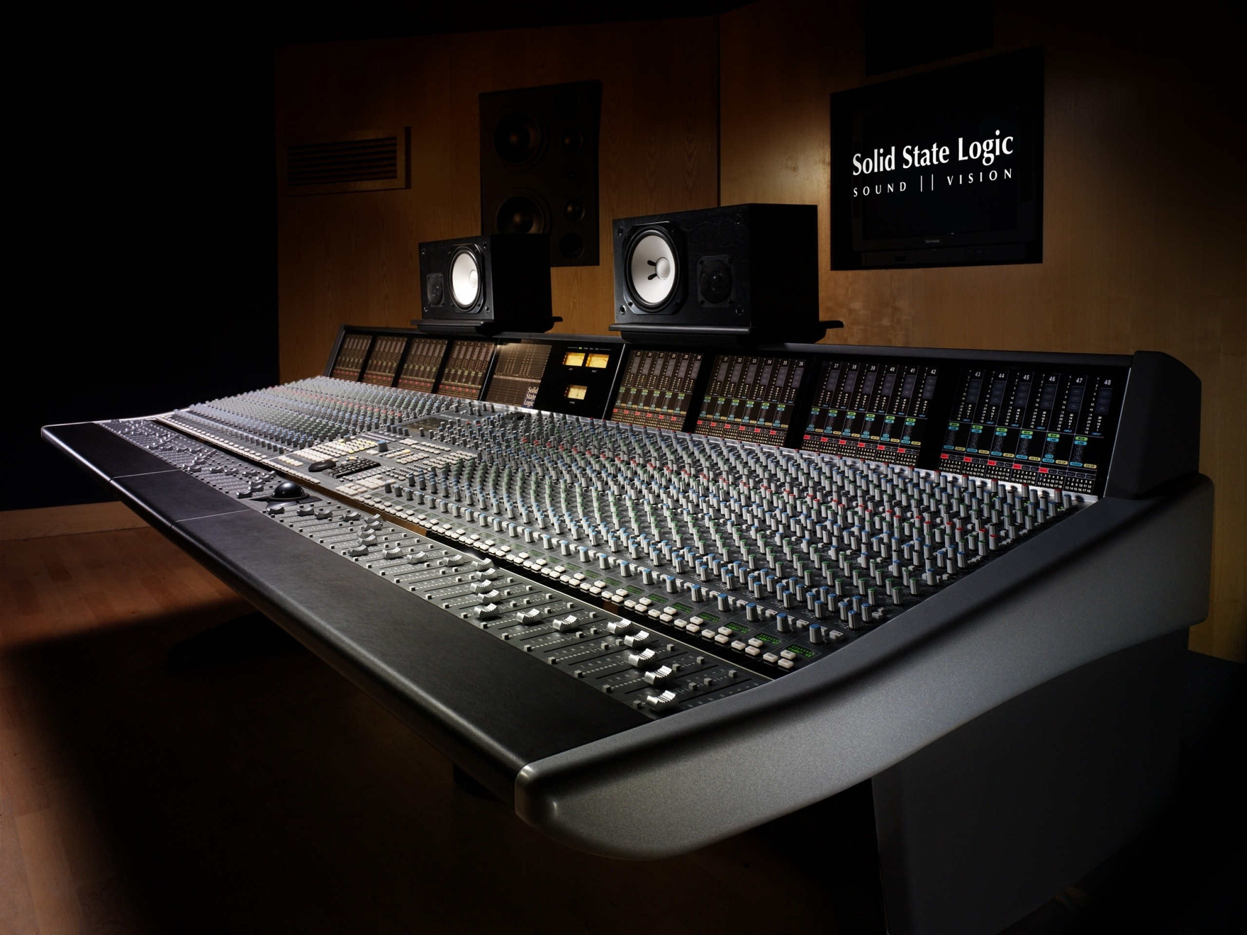 2560x1920 Mixing Console HD Wallpapers and Backgrounds