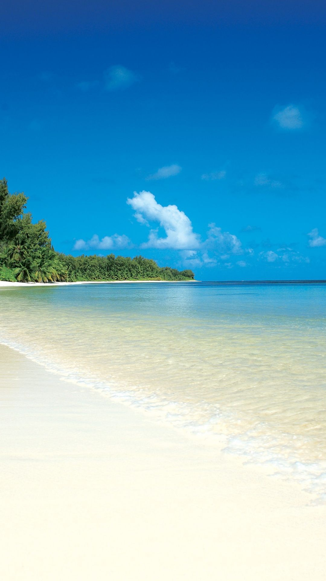 1080x1920 White sand beach | Beach wallpaper, Iphone wallpaper tropical, Tropical island beach