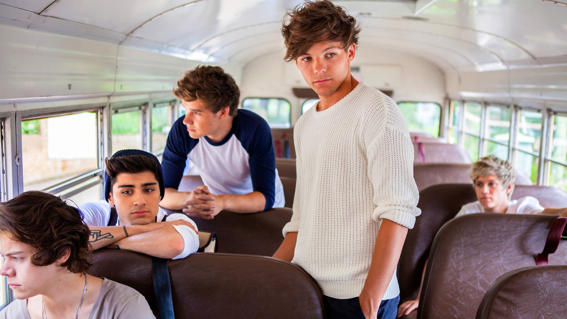 1920x1080 Download One Direction On Tour Bus Wallpaper