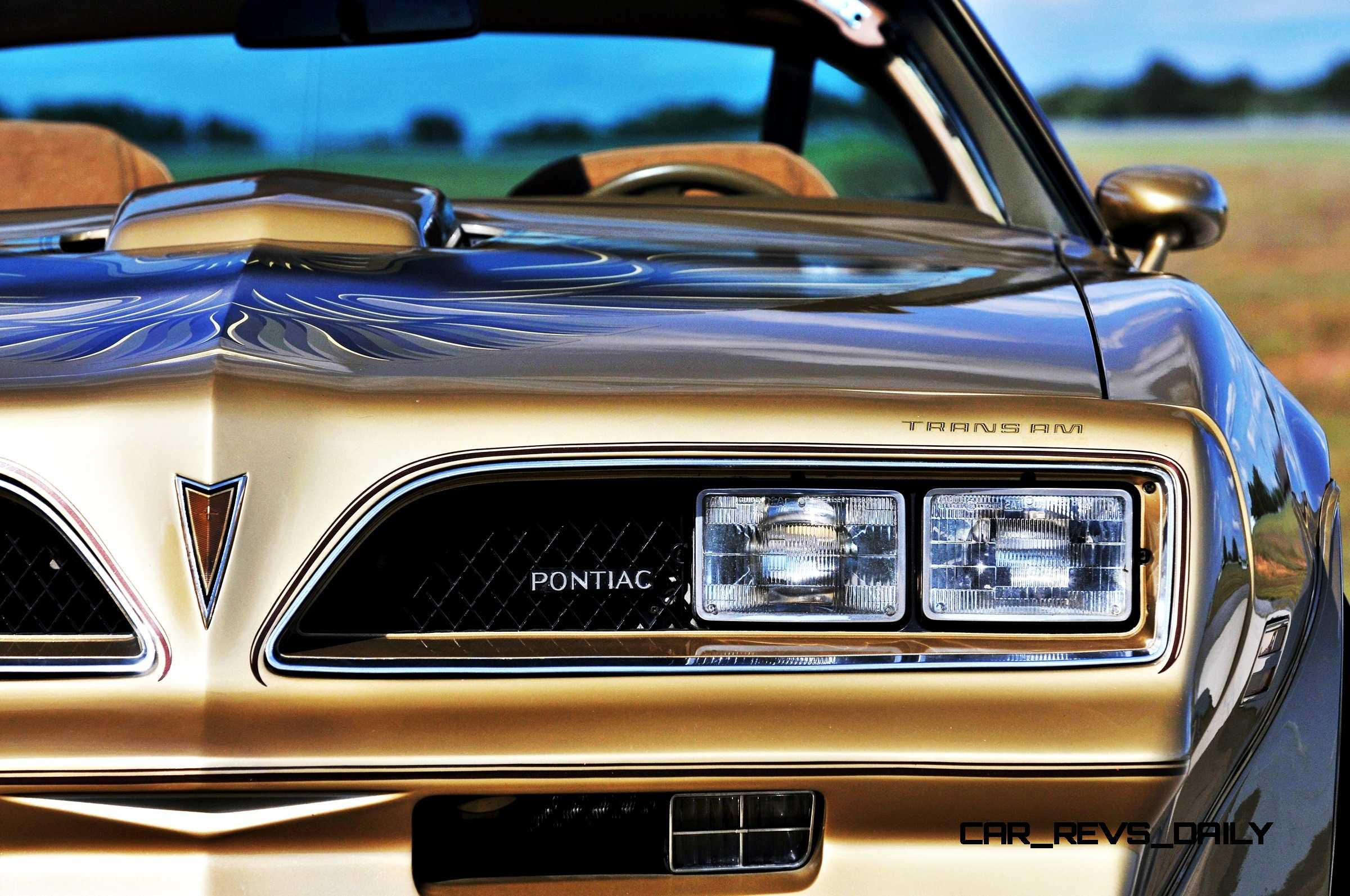 2400x1594 Pontiac Firebird Trans Am Y88 SE Gold Edition 13