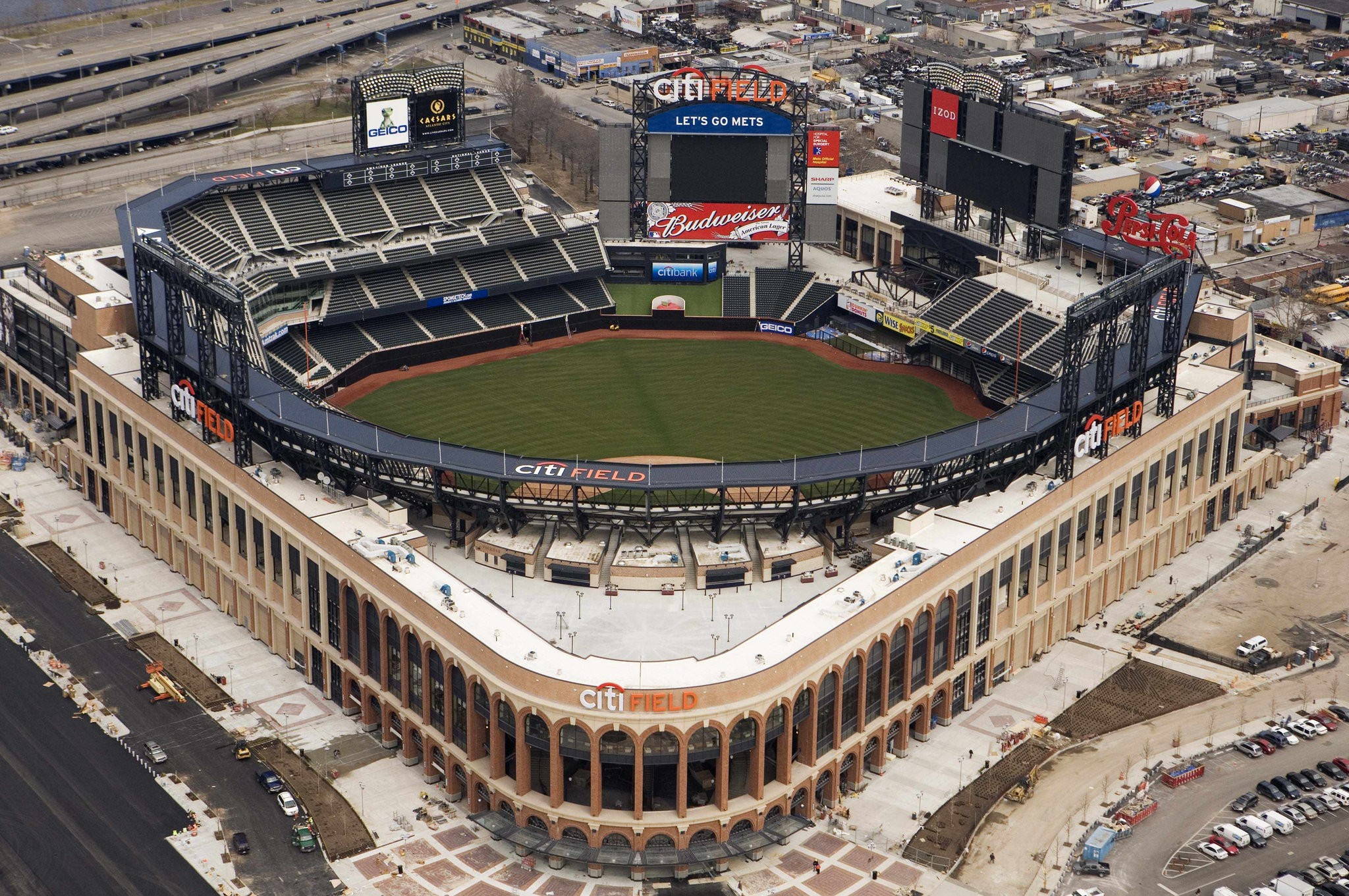 2048x1361 Feds OK highway ramps near Citi Field, giving Mets fans and developers a boost