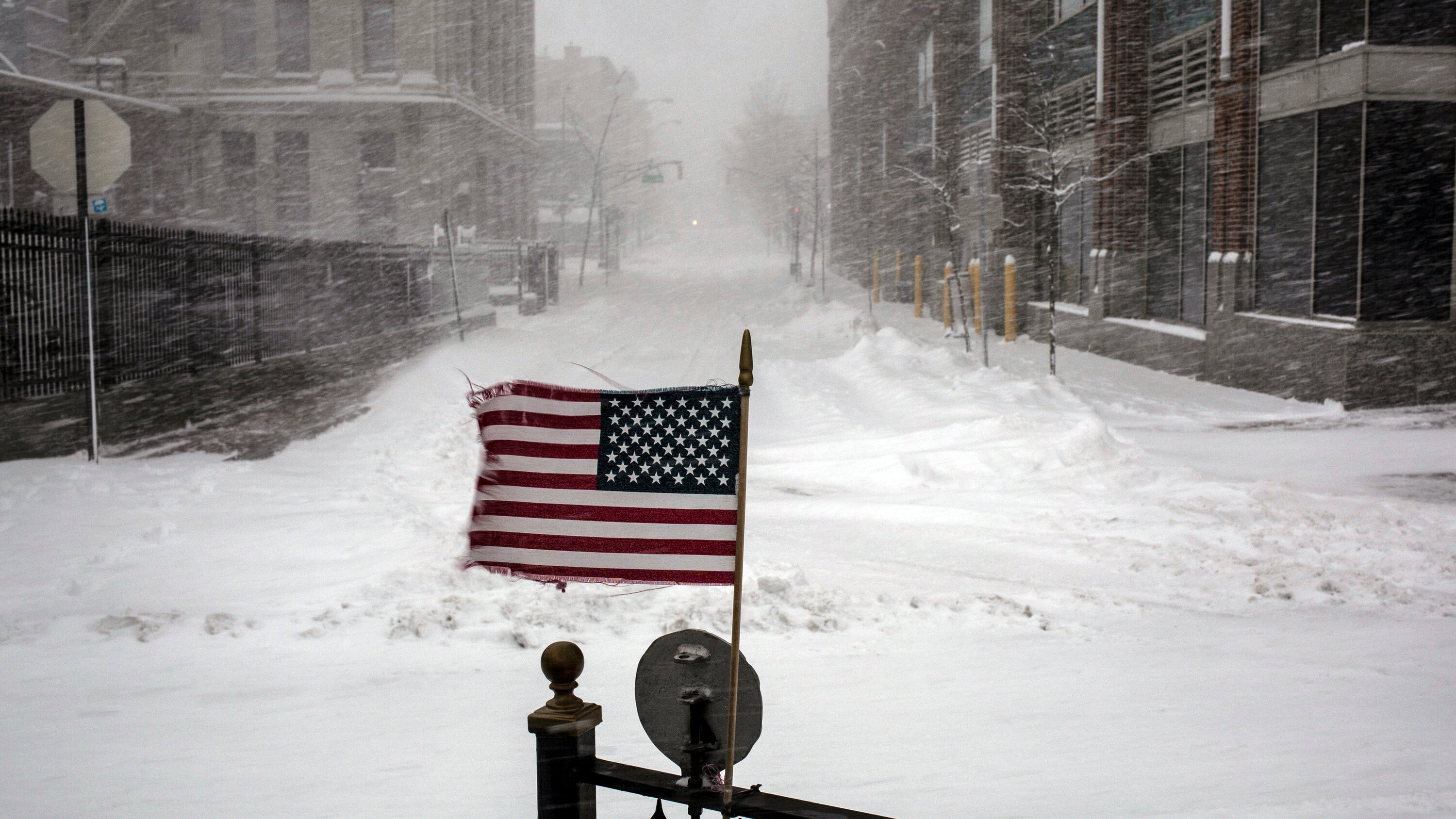 3000x1688 Heavy Snowfall in Northeast Disrupts Travel and Vaccine Rollout The New York Times