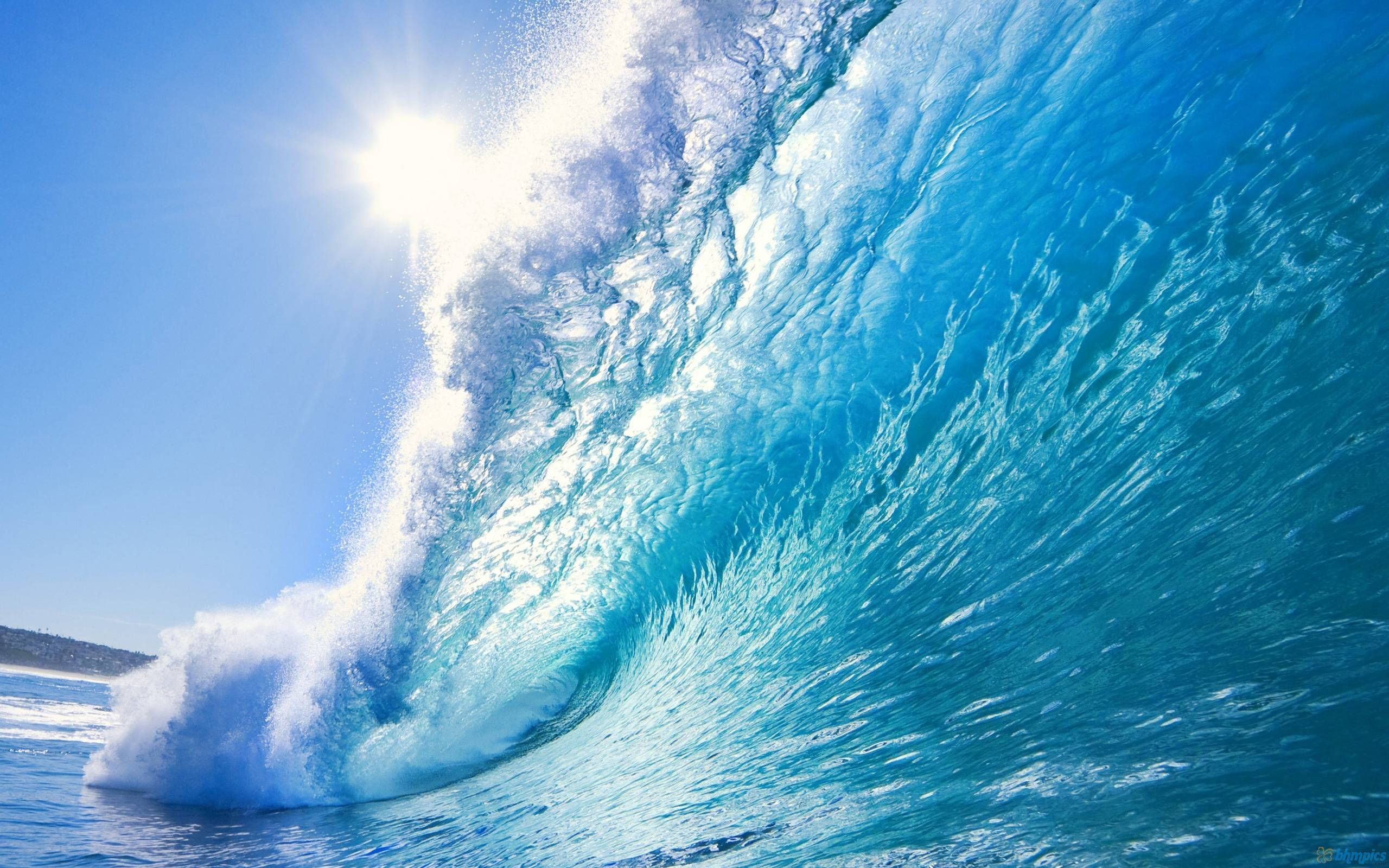 2560x1600 9 Awesome Wave Wallpapers to Decorate Backgrounds Like an Apple Product Shot | OSXDaily