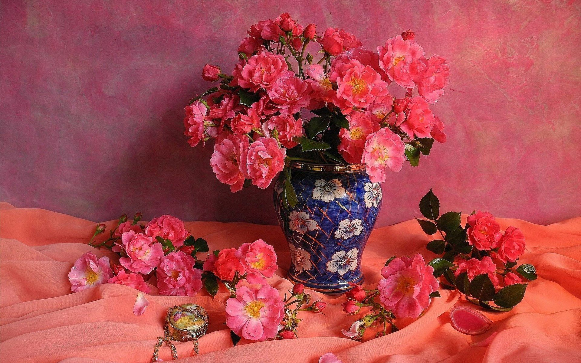 1920x1200 Photography Still Life Flower Rose Pink Rose Pink Flower Vase Wallpaper | Red roses wallpaper, Rose wallpaper, Hd flowers