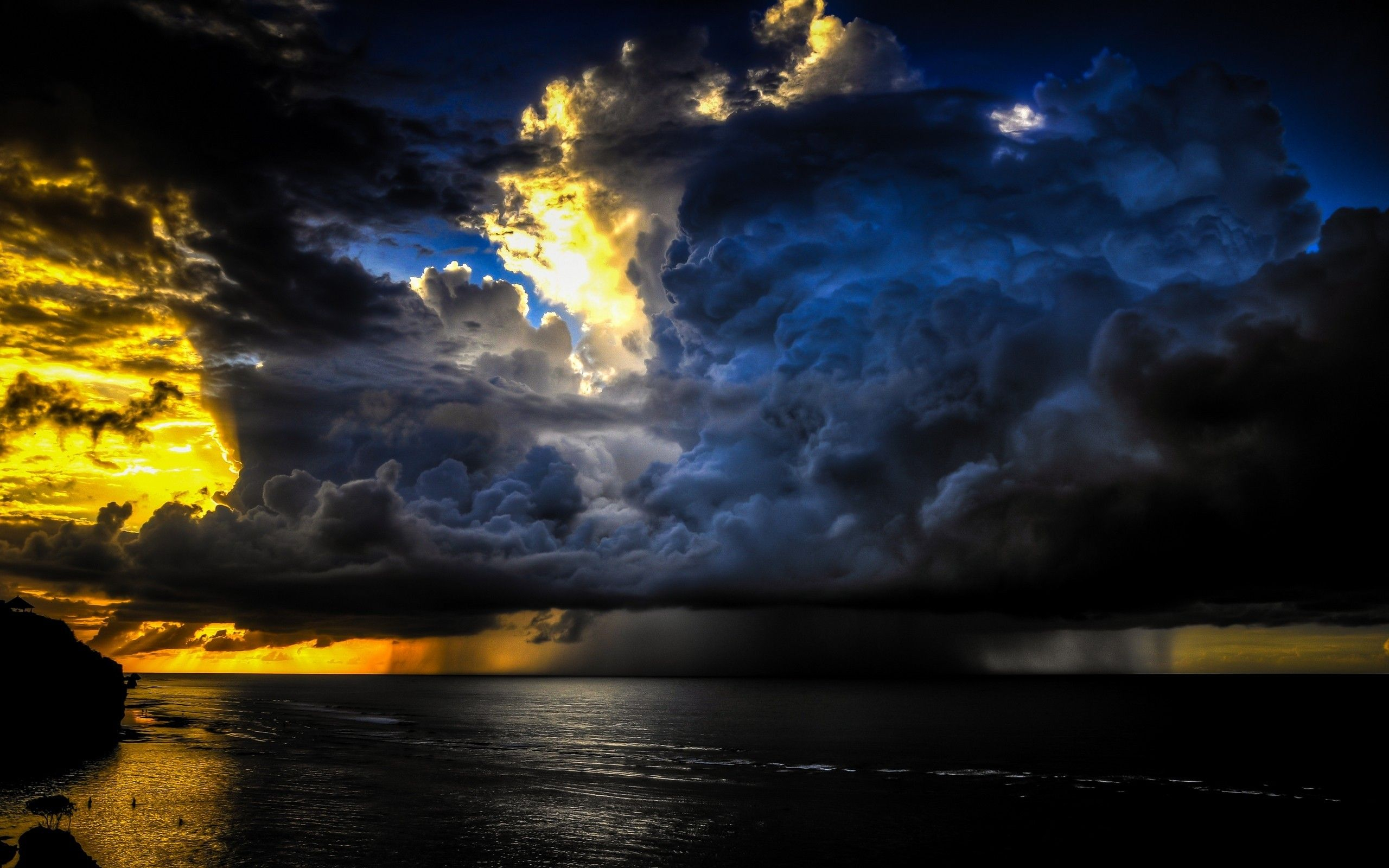 2560x1600 Pin by Brandon M on &acirc;&#152;&#129;XtremeWeather&acirc;&#152;&#129; | Clouds, Ocean storm, Storm wallpaper