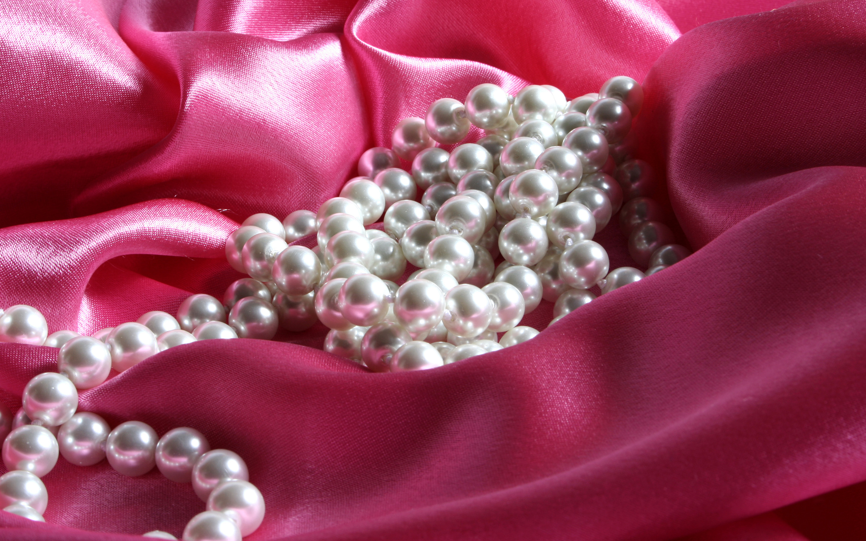 2880x1800 Pearl Necklace Wallpapers Top Free Pearl Necklace Backgrounds