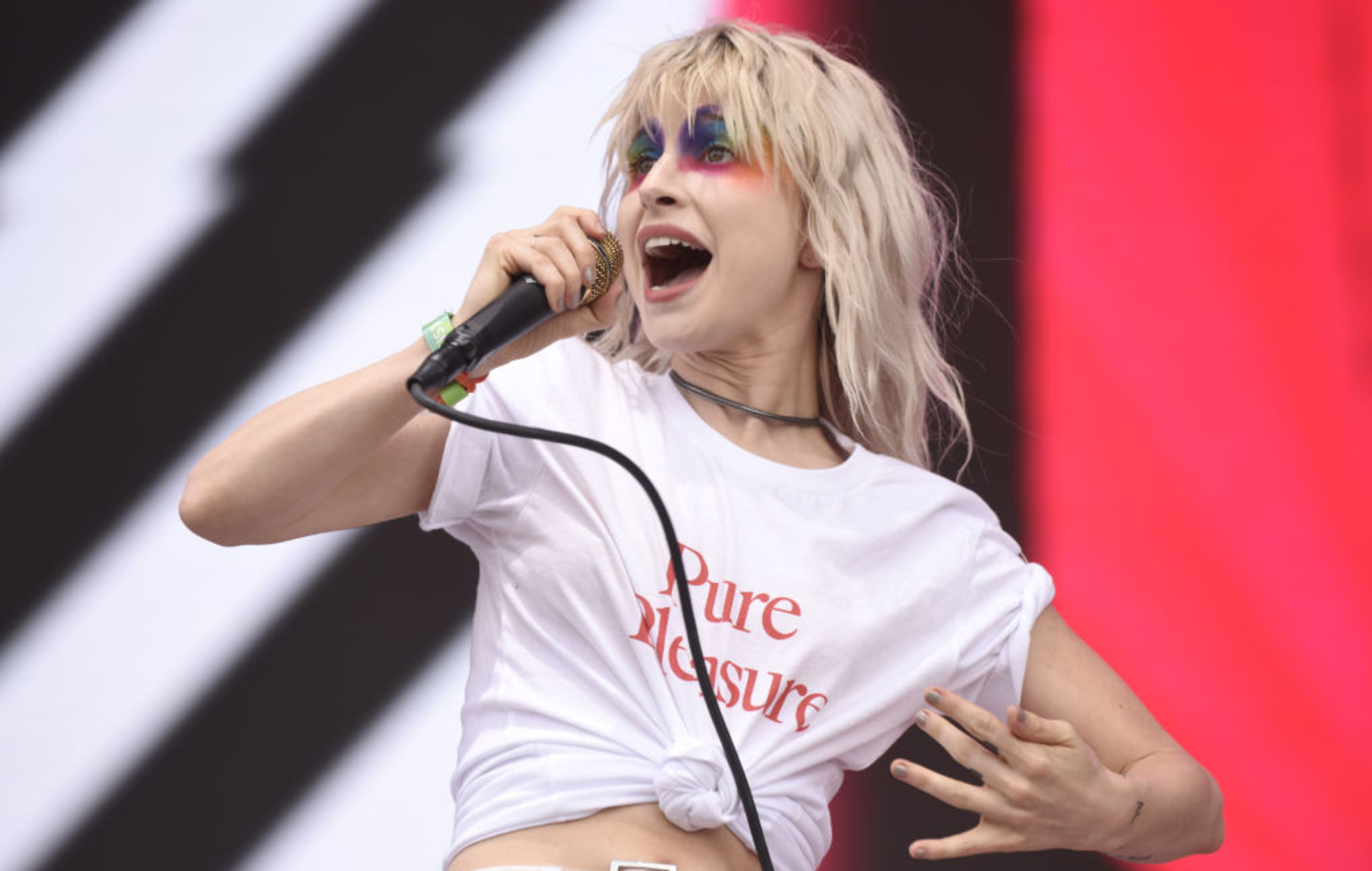 2000x1270 Paramore's Hayley Williams says she's releasing solo material in 2020