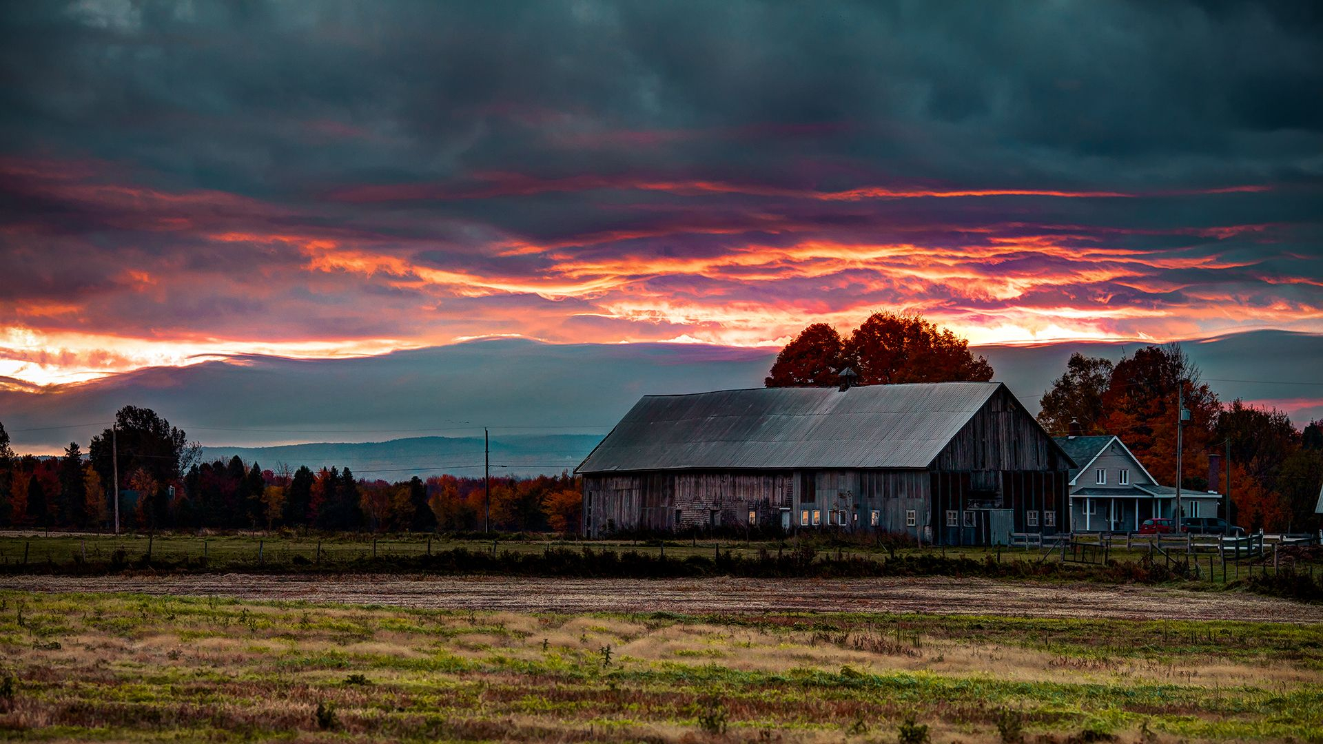 1920x1080 barn sunrise | ... barn farm rustic fields trees autumn fall sunset sunrise sky clouds | Sunrise wallpaper, Uhd wallpaper, Nature wallpaper