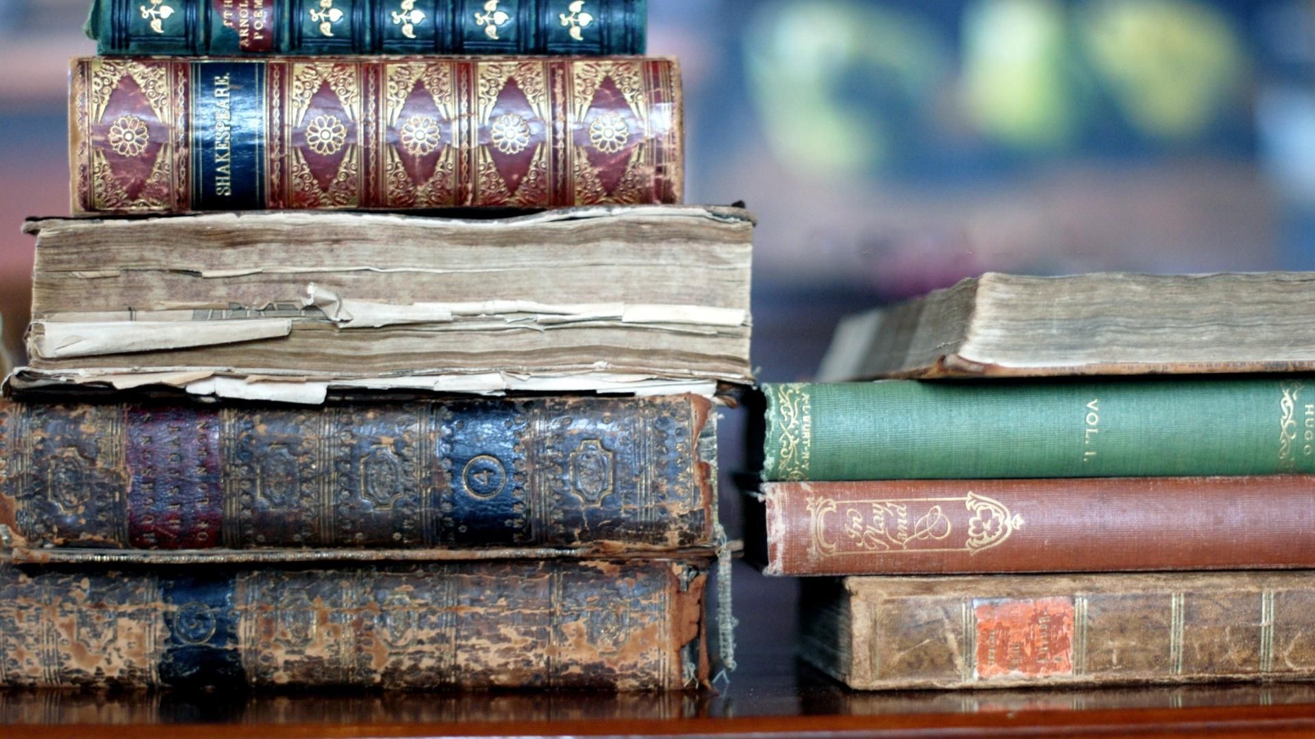 1920x1080 Download Wallpaper book old library, , Old books